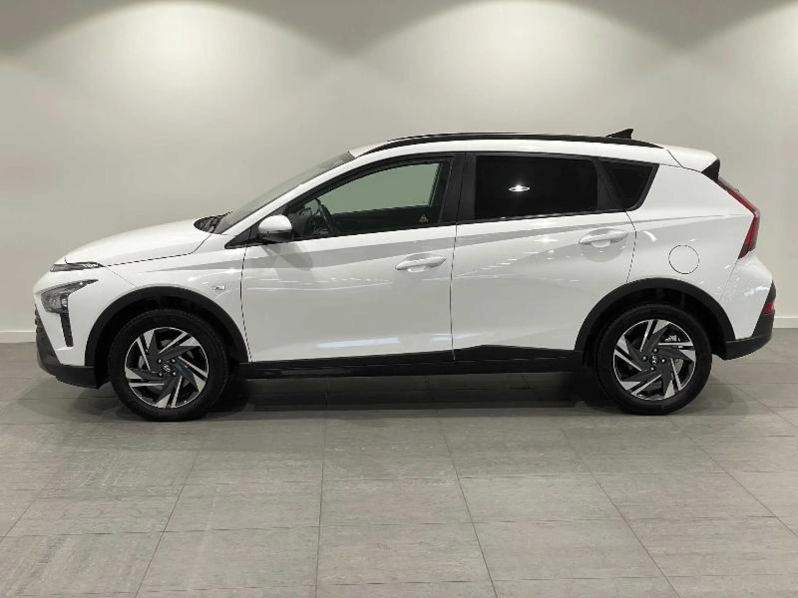 HYUNDAI BAYON 1.0 TGDI 74KW (100CV) 48V KLASS - Foto 5