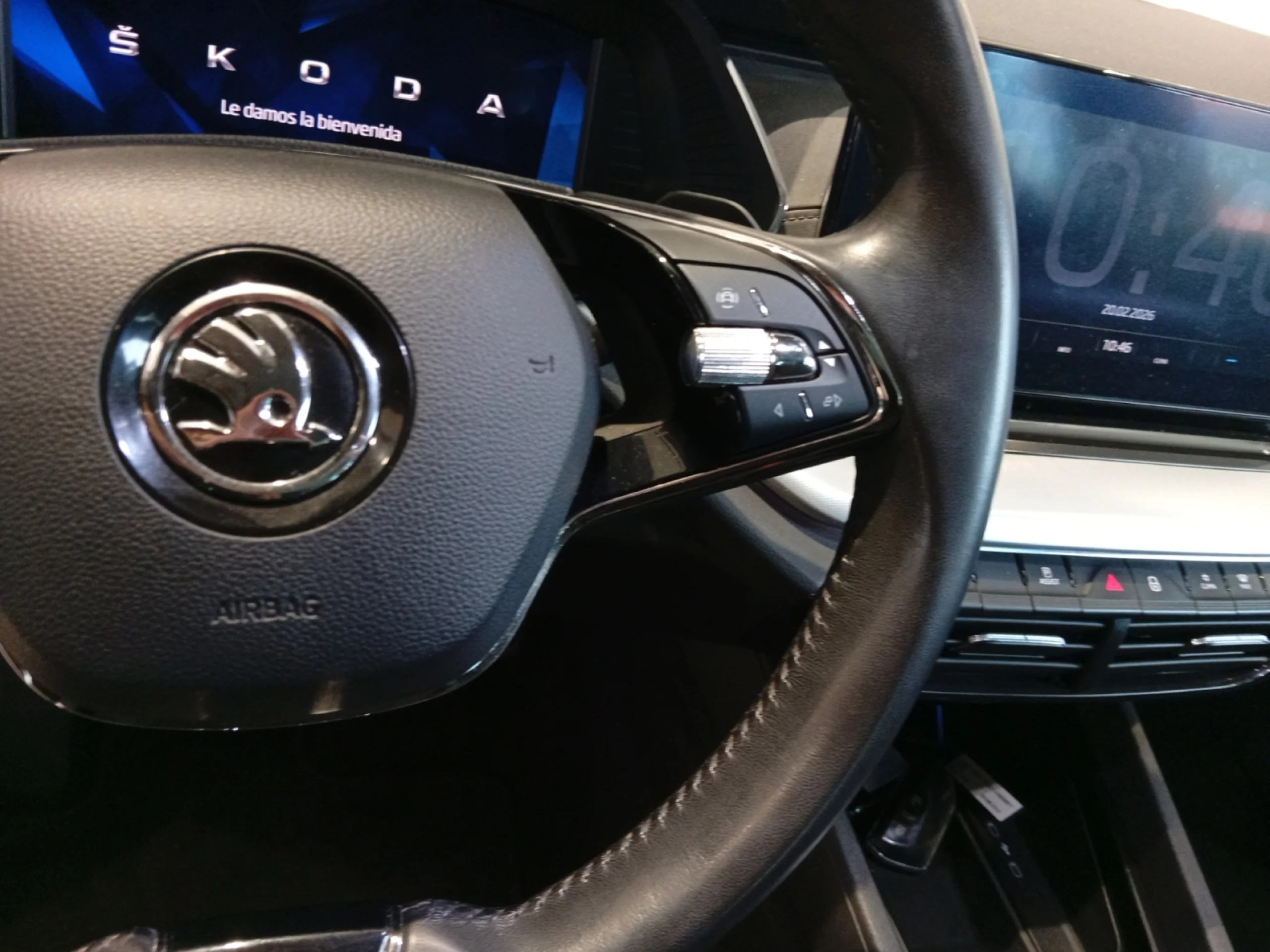 SKODA OCTAVIA COMBI 2.0 TDI 110KW(150CV) DSG AMBITION - Foto 10