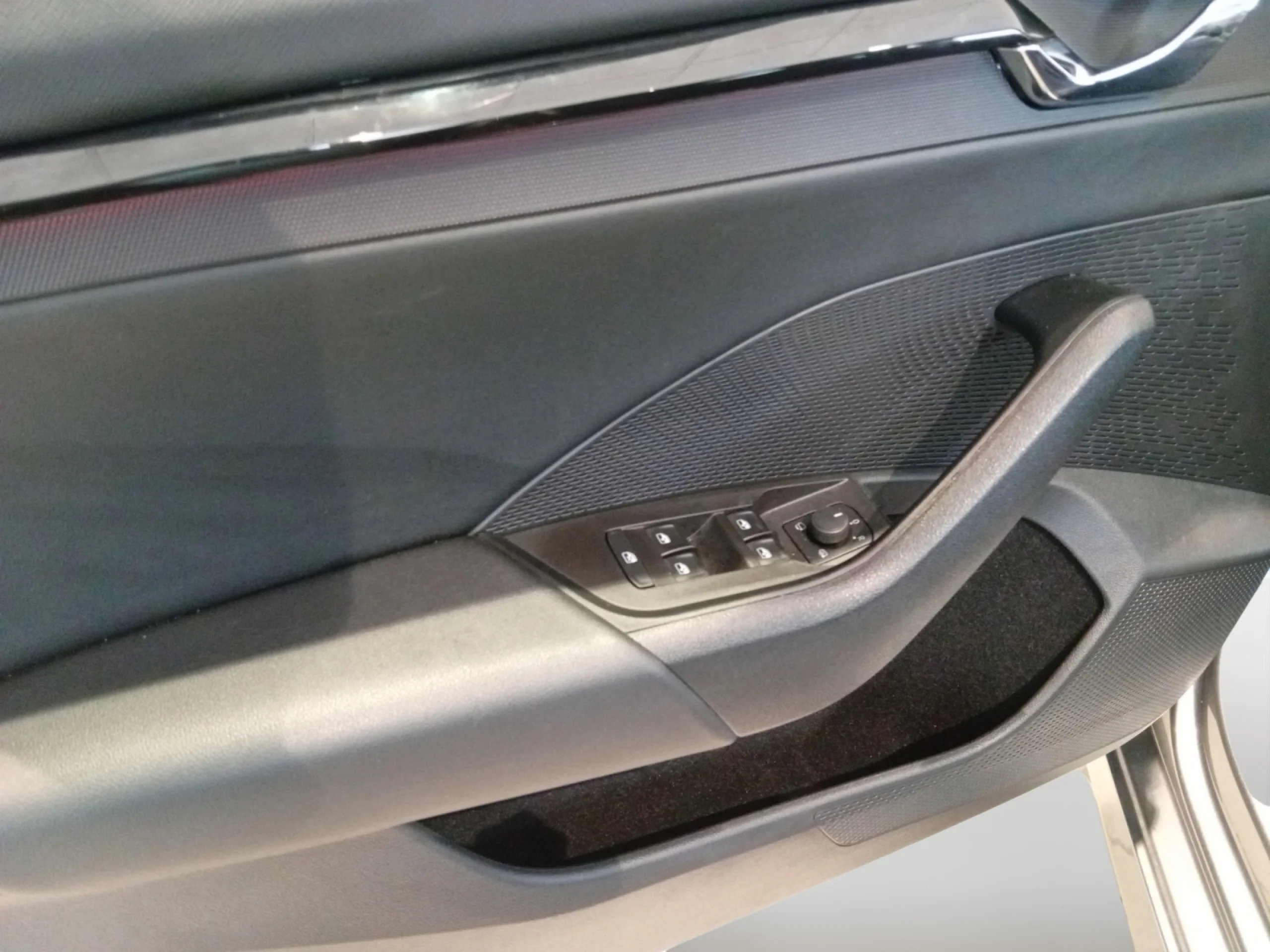 SKODA OCTAVIA COMBI 2.0 TDI 110KW(150CV) DSG AMBITION - Foto 16