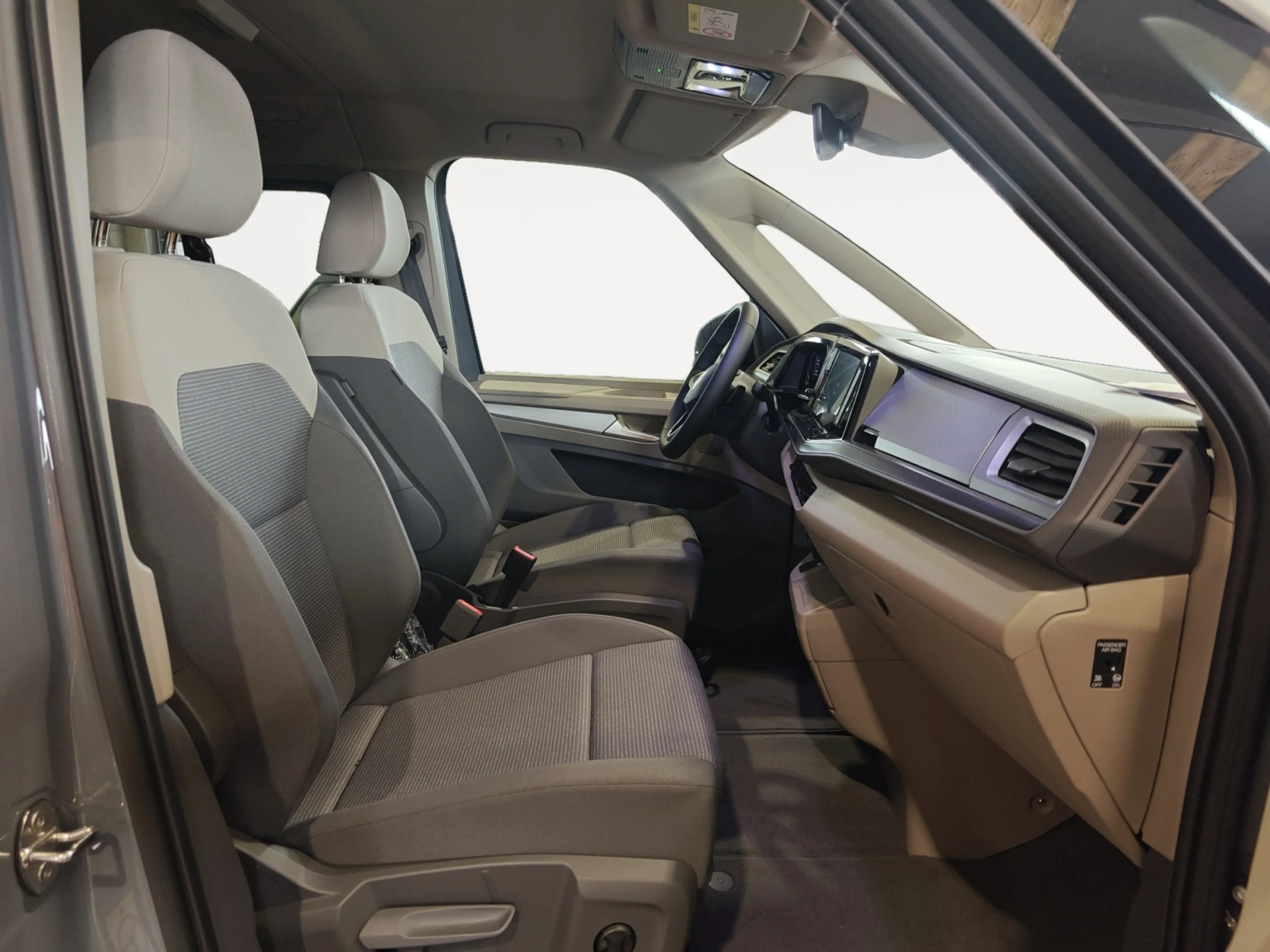 VOLKSWAGEN Multivan 1.5 EHYBRID 130 KW DSG 4M B.CORTA - Foto 5