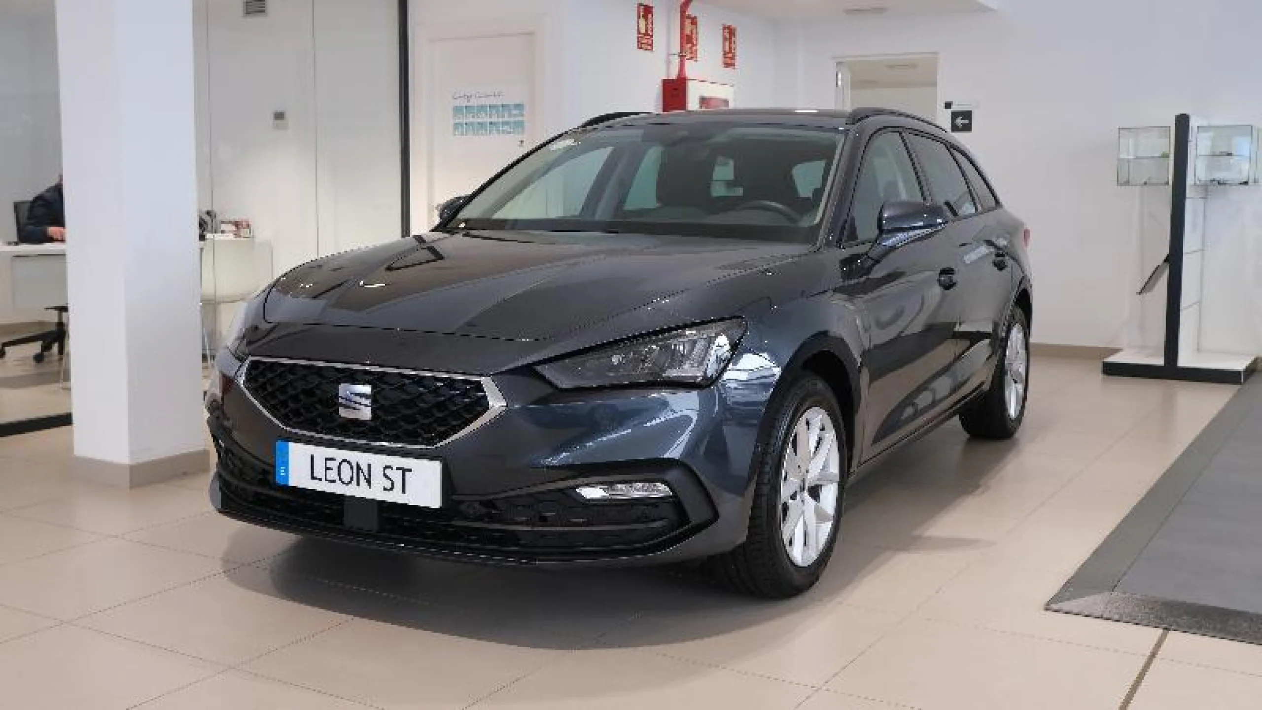 SEAT LEON SP 1.5 TSI 96KW S&S STYLE XL - Foto 2