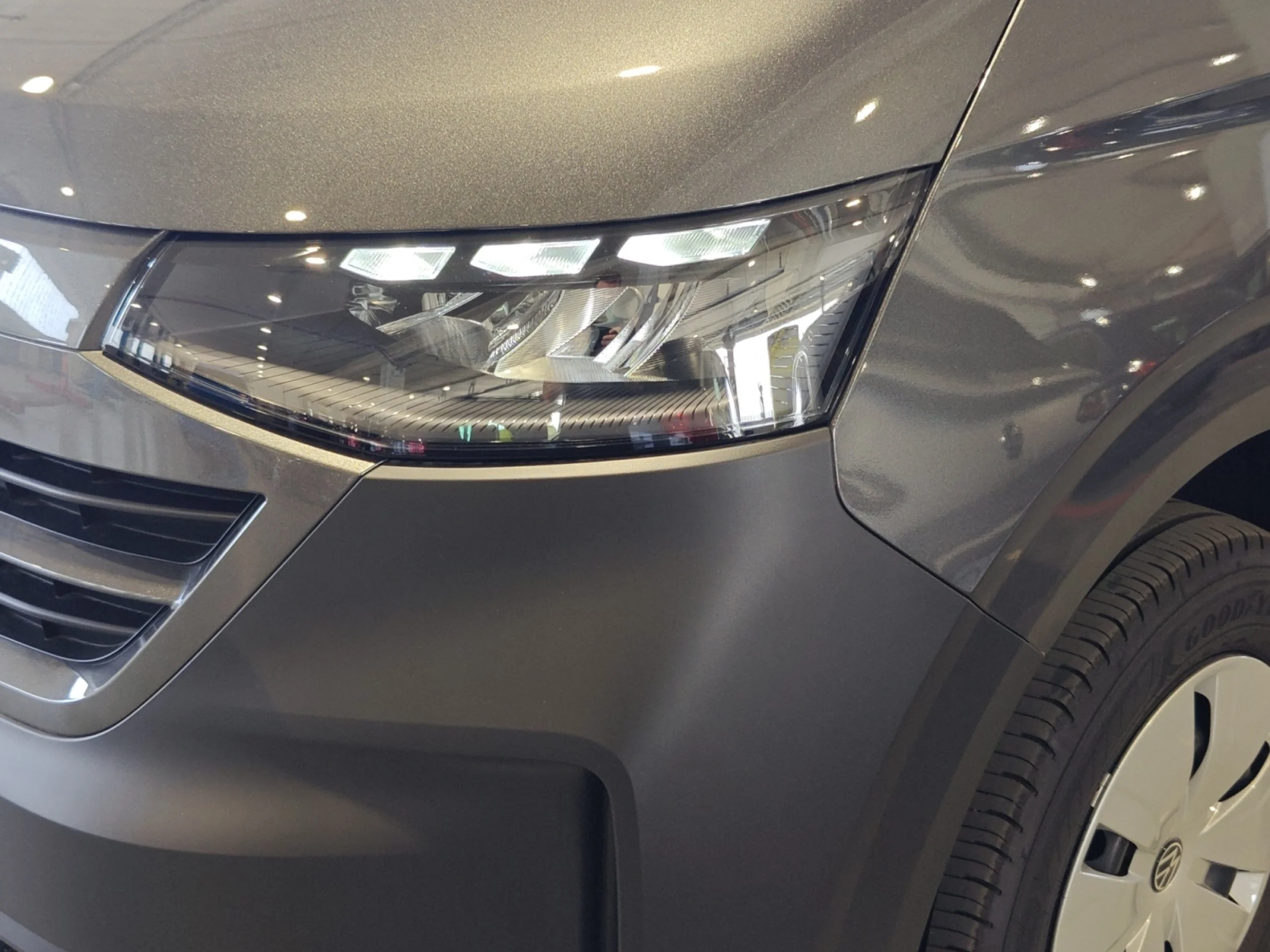 VOLKSWAGEN CARAVELLE PREMIUM CORTA 2.5 EHYBRID 171KW AUT. - Foto 22