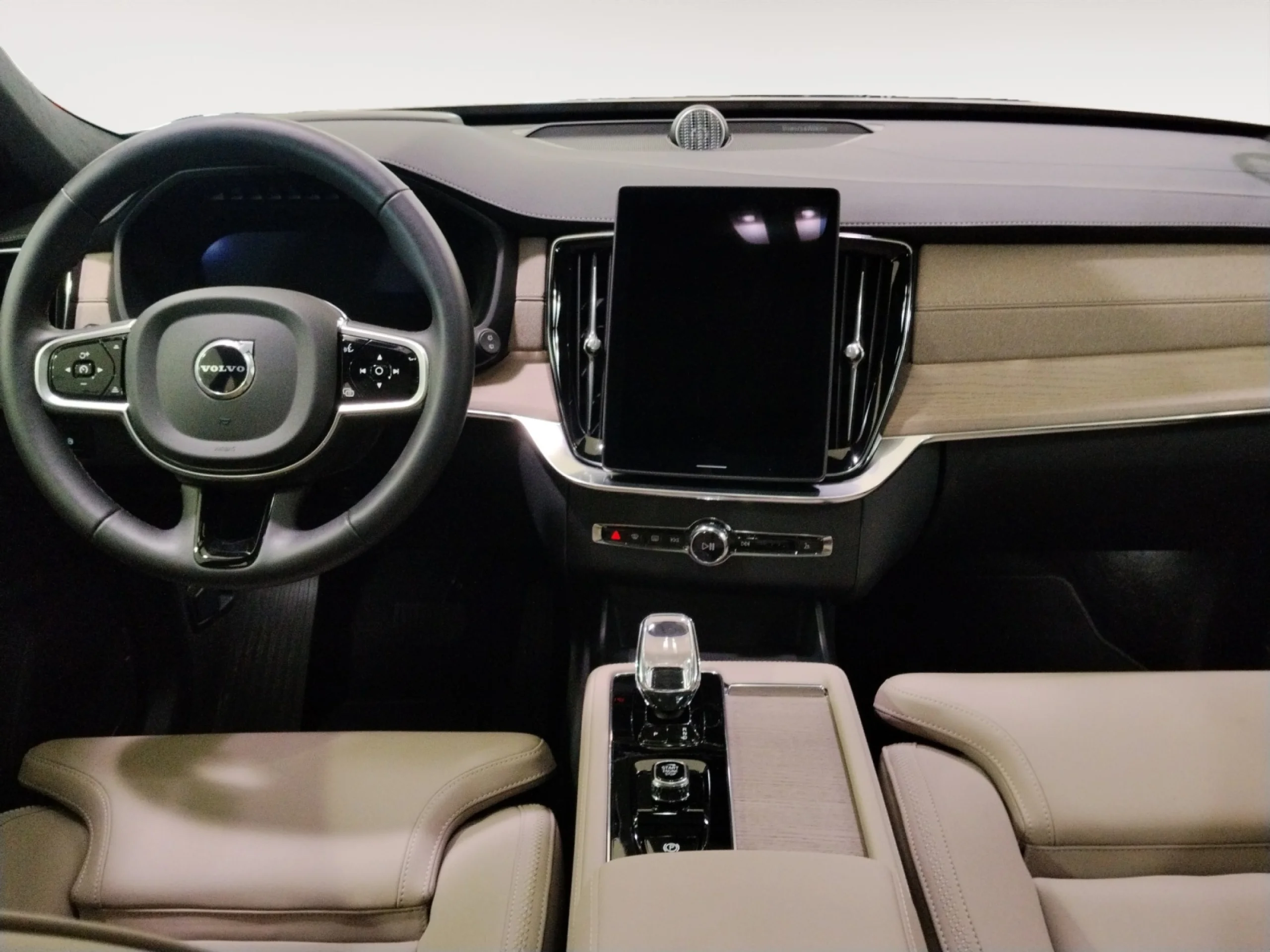 VOLVO XC90 XC90 T8 AWD HÍBRIDO ENCHUFABLE ULTRA BRIGHT 2025 - Foto 4
