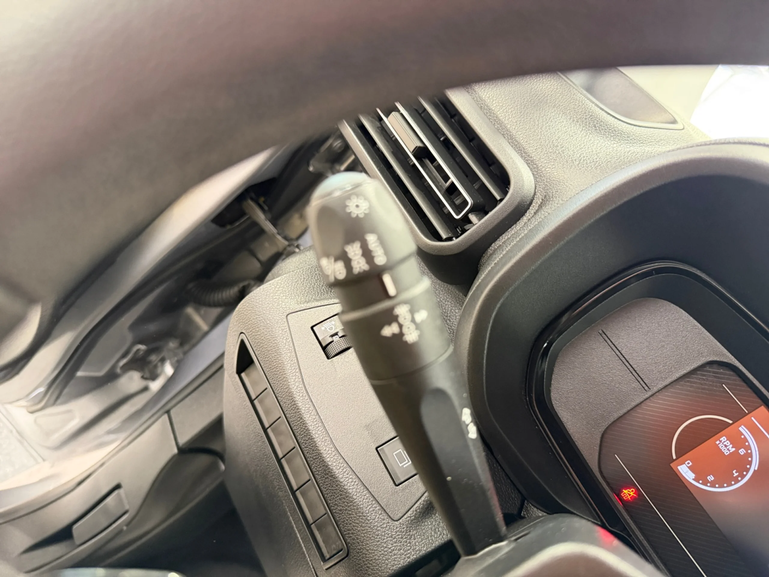 CITROEN BERLINGO XL BLUEHDI 130CV EAT8 PLUS - Foto 13