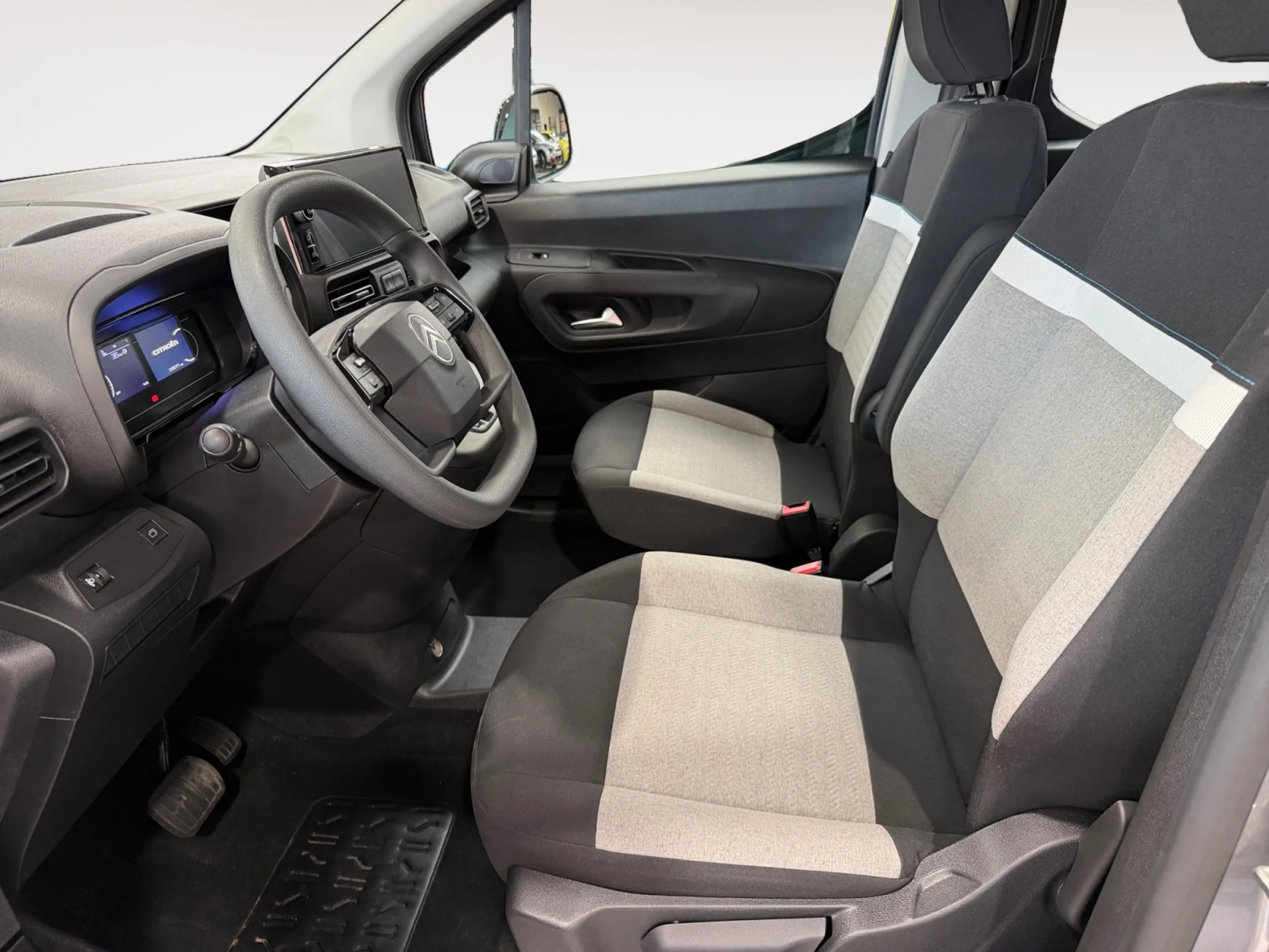 CITROEN BERLINGO XL BLUEHDI 130CV EAT8 PLUS - Foto 23