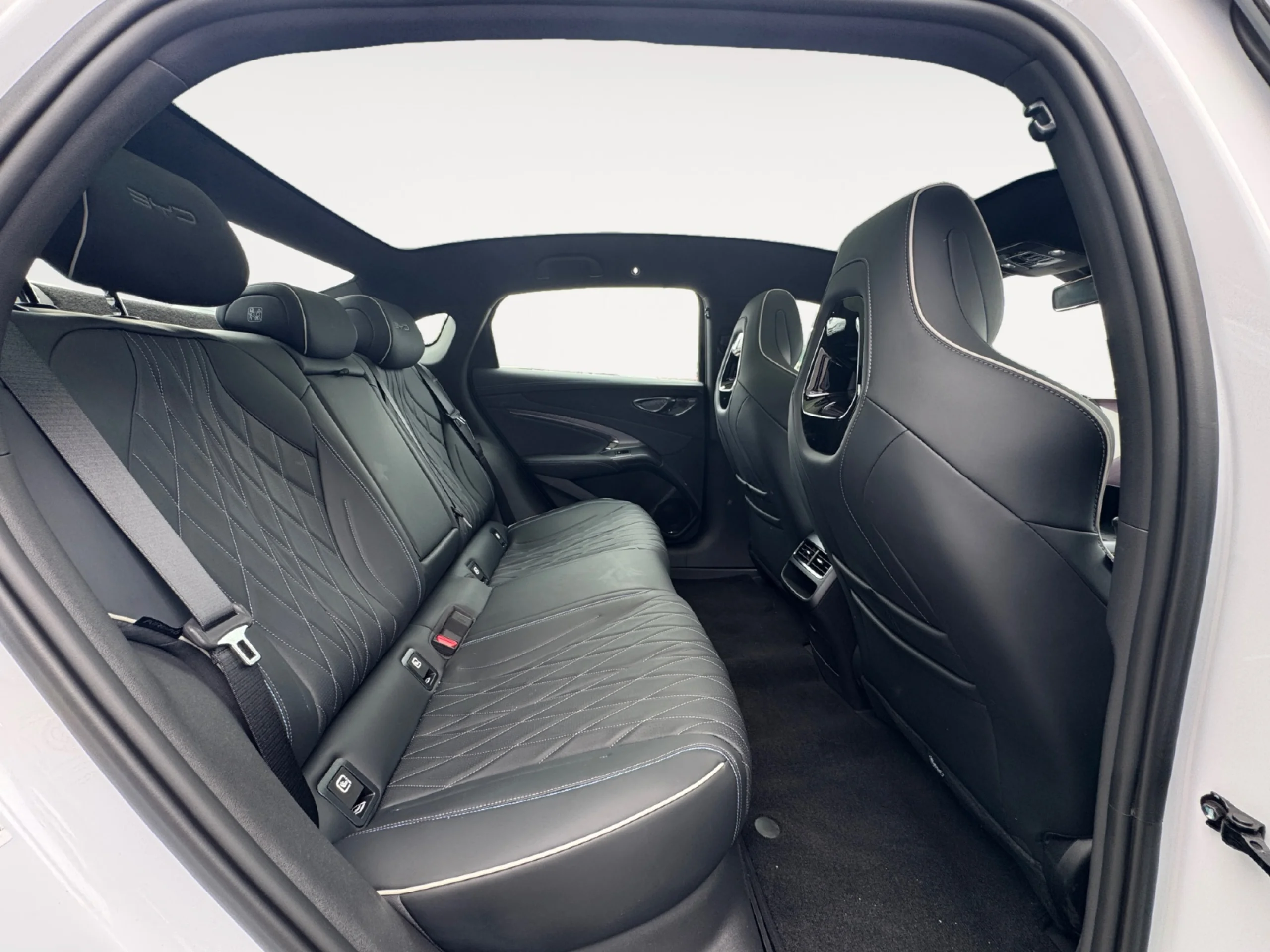 BYD SEAL COMFORT RWD - Foto 6