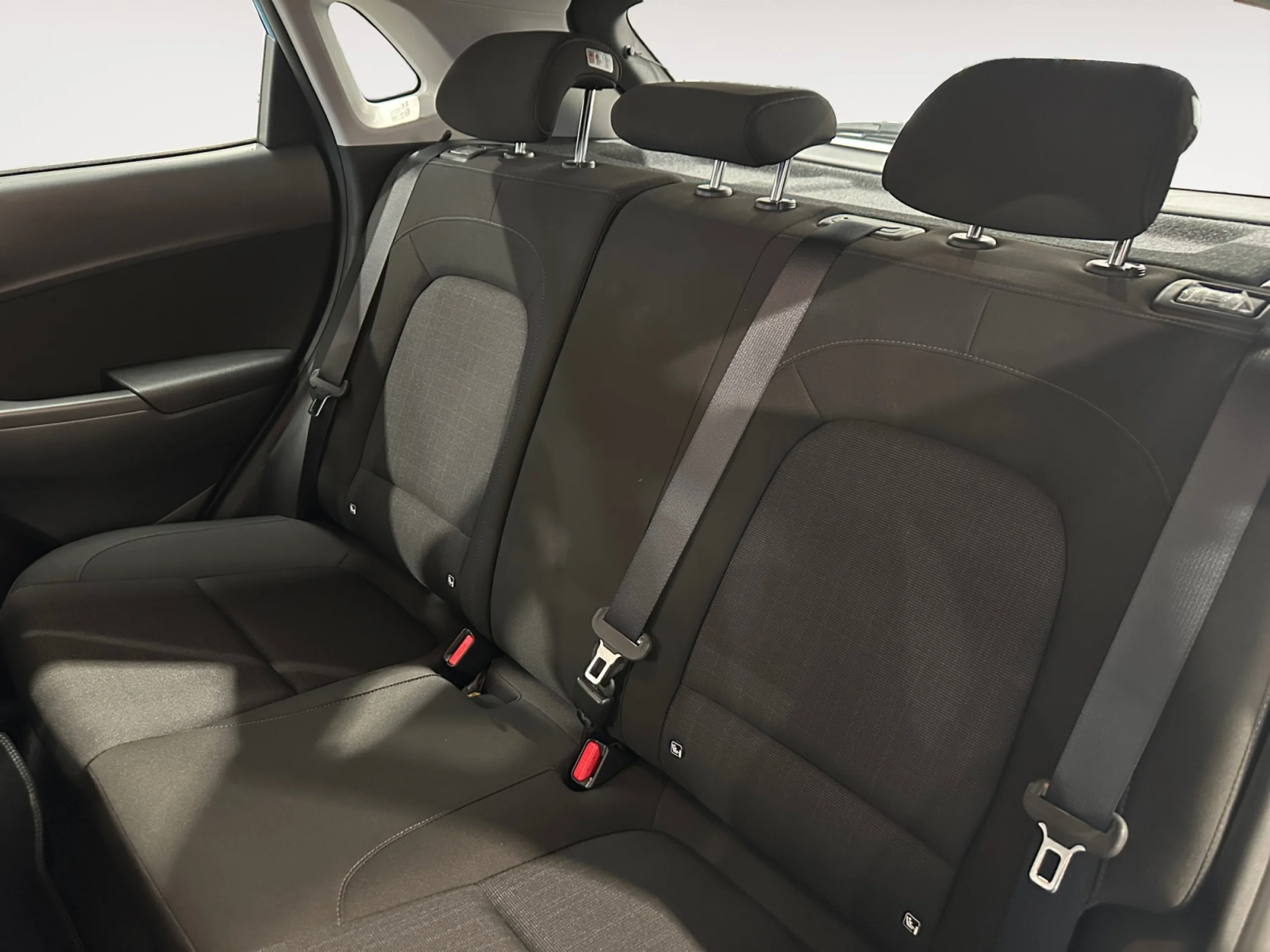 HYUNDAI KONA 1.0 TGDI MAXX 4X2 - Foto 6