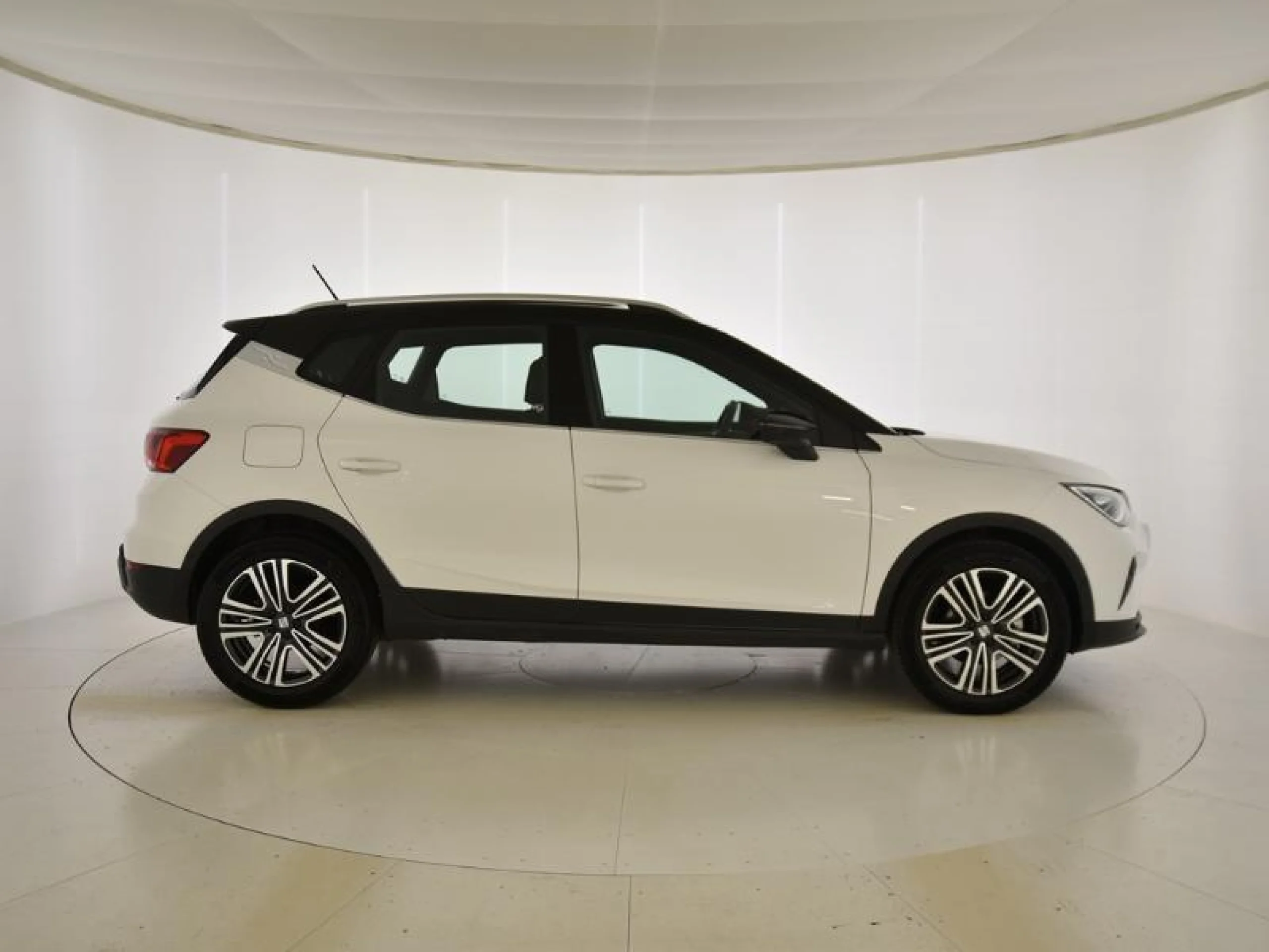 SEAT ARONA 1.0 TSI 81KW (110CV) FR XM - Foto 3