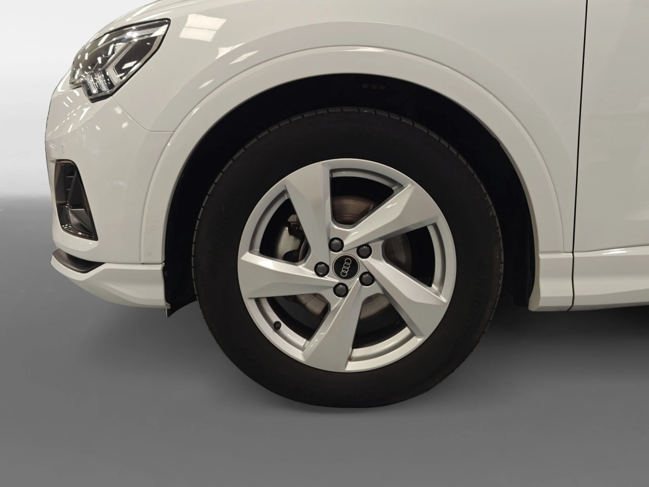 AUDI Q3 ADVANCED 35 TFSI 110KW (150CV) S TRONIC - Foto 8