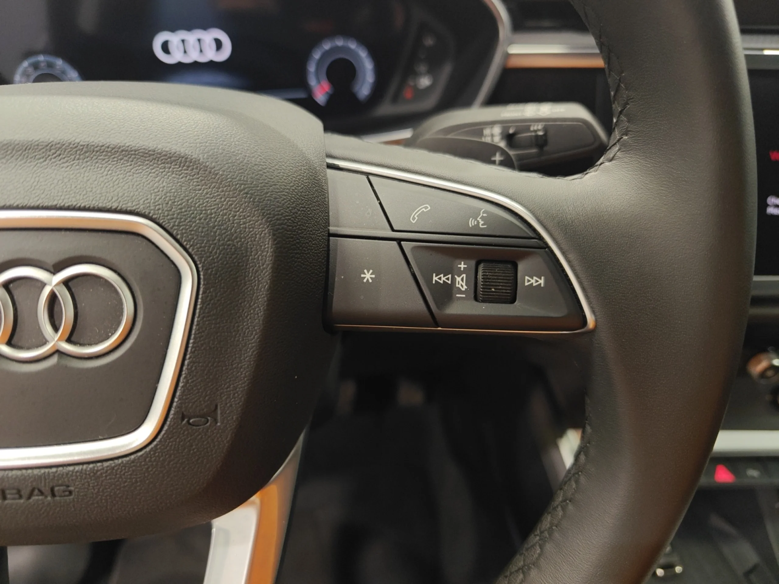 AUDI Q3 ADVANCED 35 TFSI 110KW (150CV) S TRONIC - Foto 10