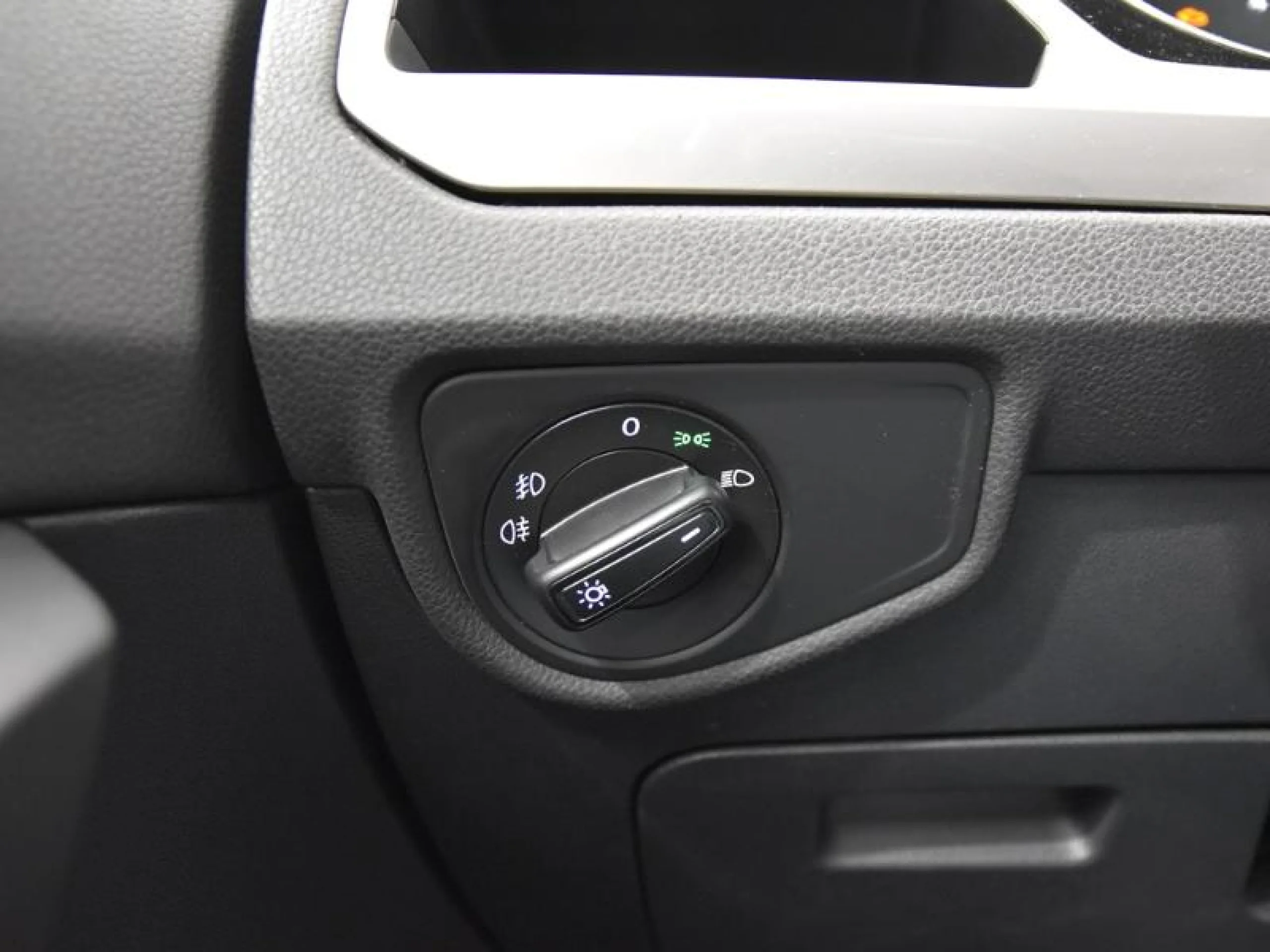 VOLKSWAGEN TOURAN BUSINESS & NAVI 1.6 TDI 85KW (115CV) - Foto 16