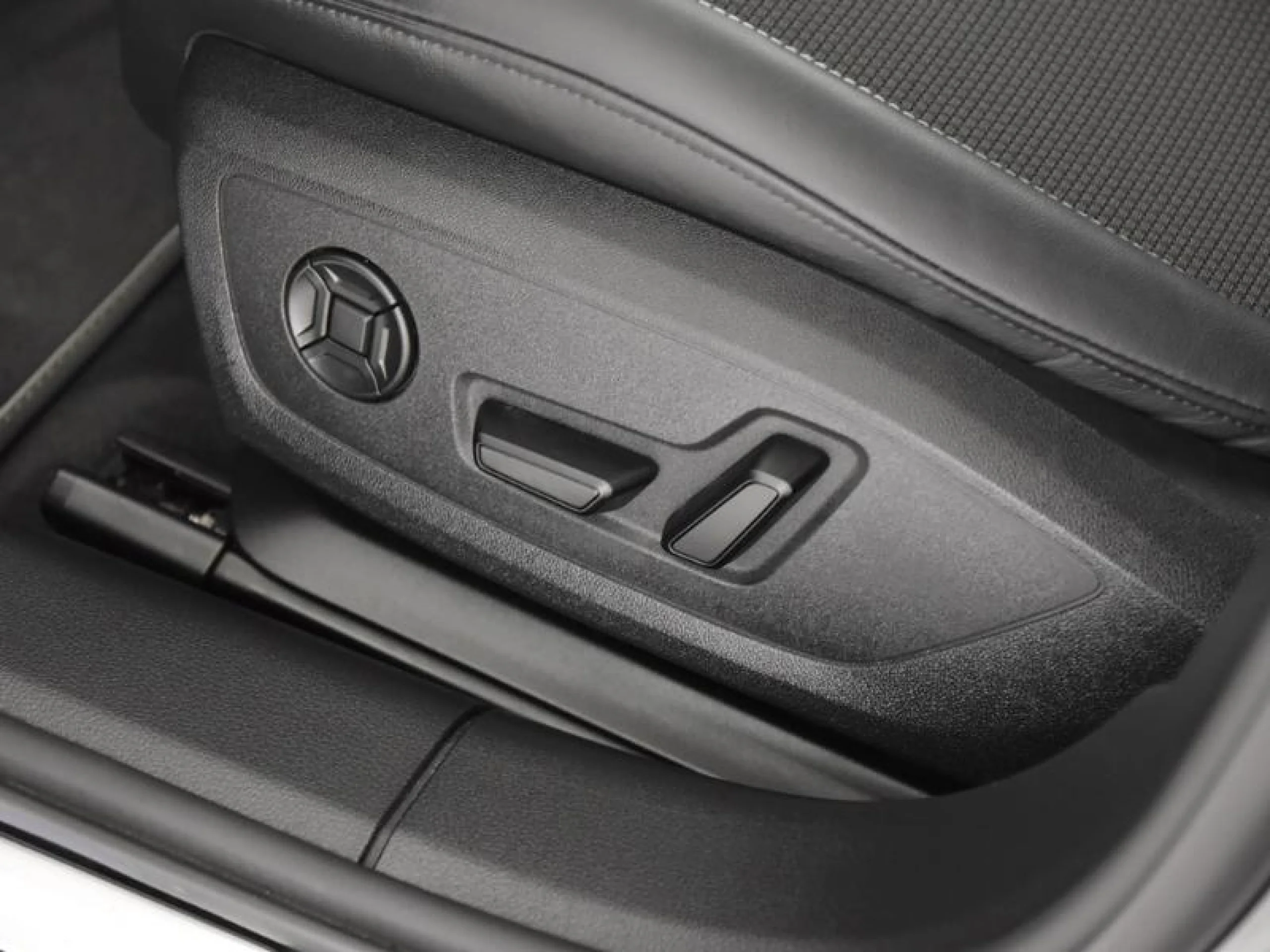 AUDI A6 AVANT 50 TFSIE QUATTRO ULTRA BLACK LINE - Foto 13