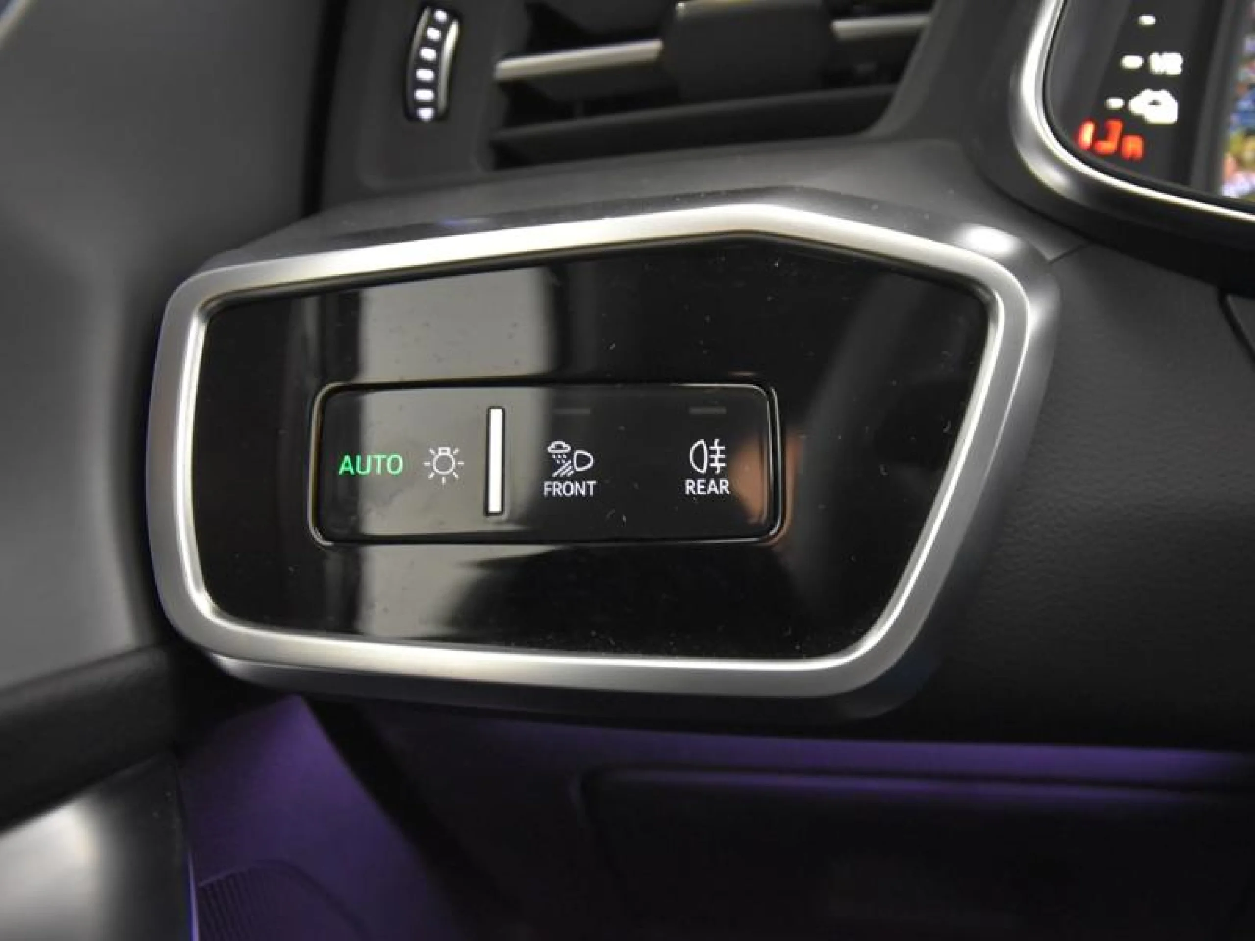 AUDI A6 AVANT 50 TFSIE QUATTRO ULTRA BLACK LINE - Foto 24