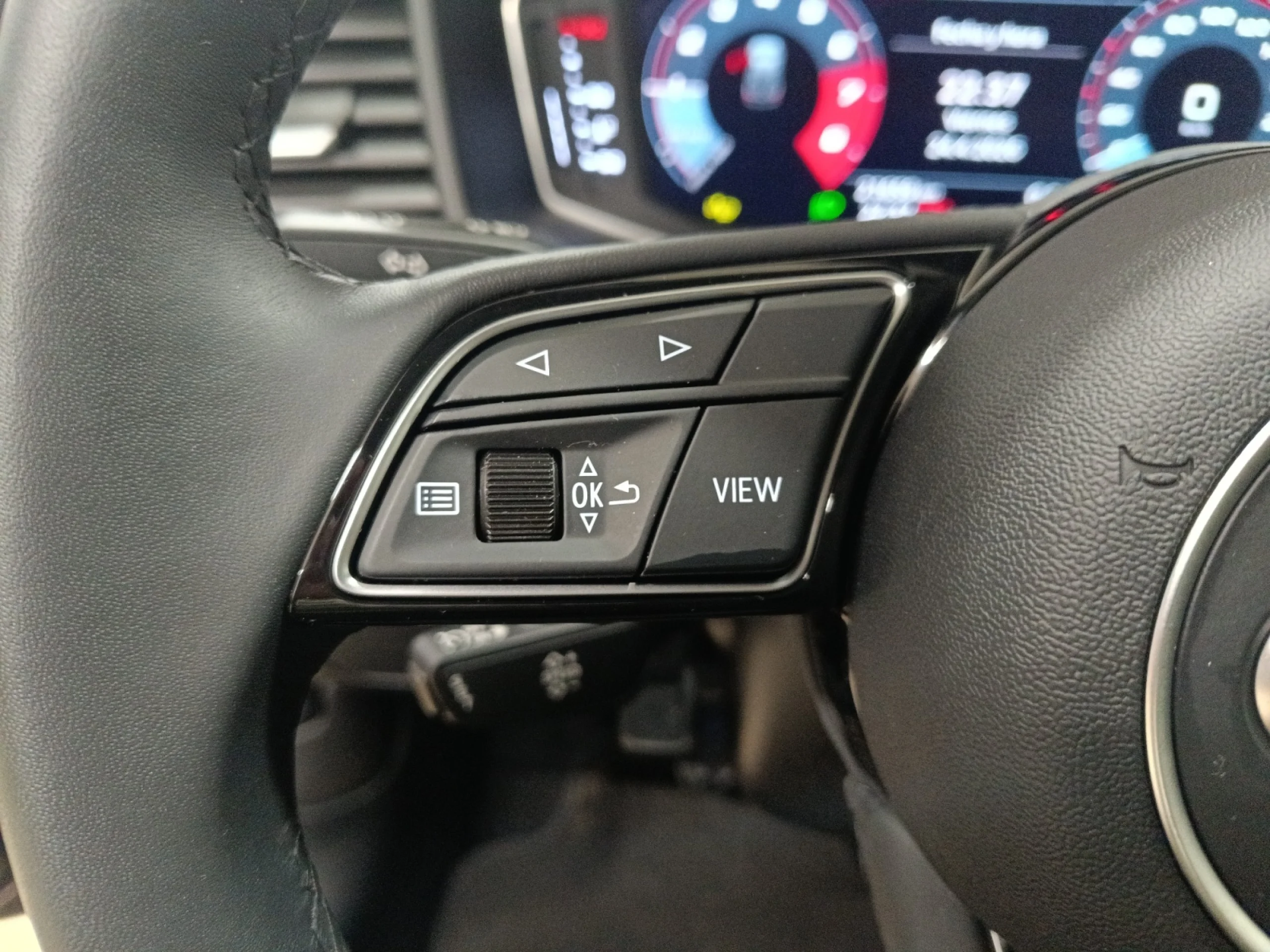 AUDI A1 SPORTBACK ADRENALIN 30 TFSI 85KW (116CV) - Foto 11