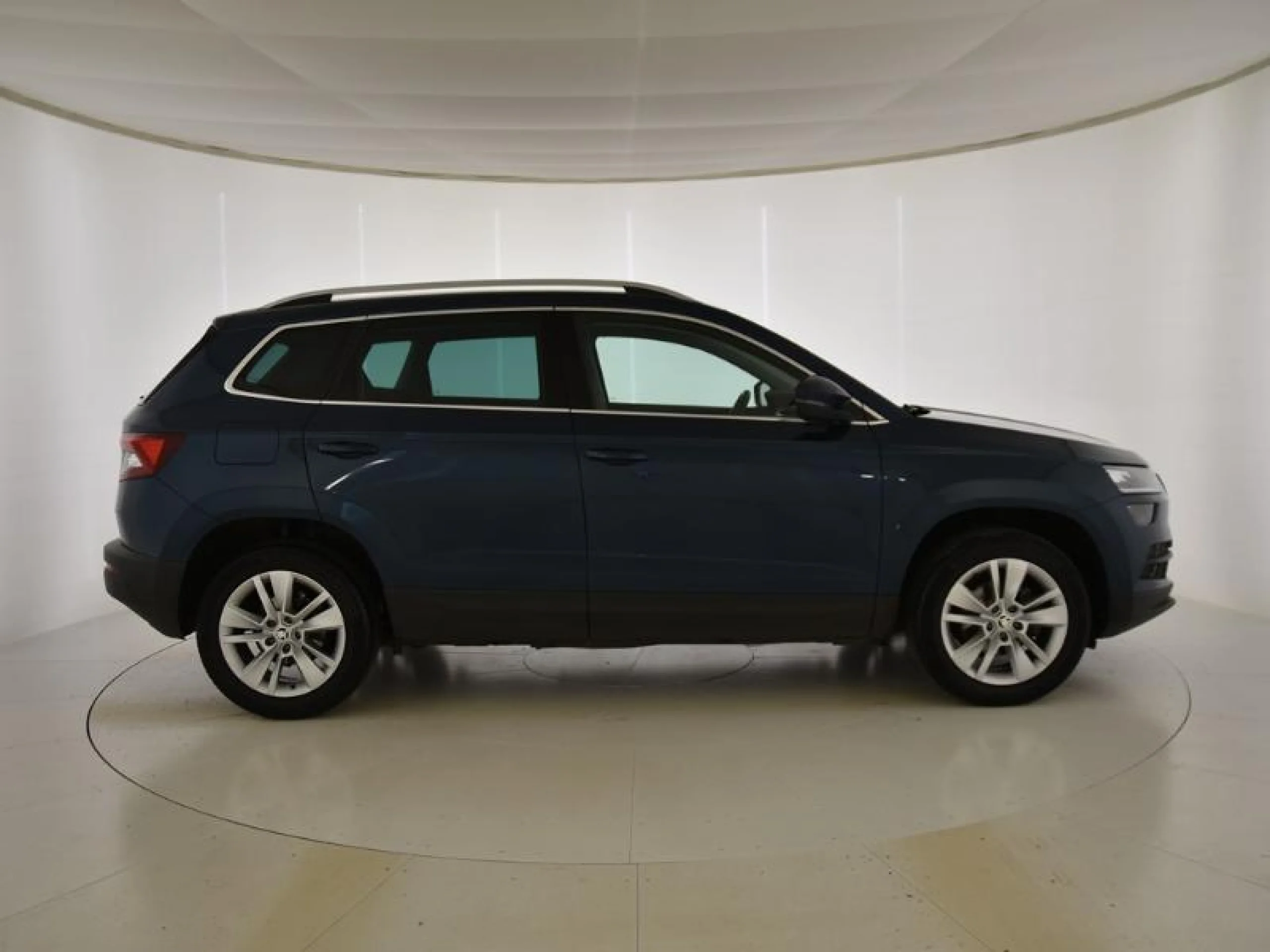 SKODA KAROQ 1.6 TDI 85KW (115CV) DSG AMBITION - Foto 3