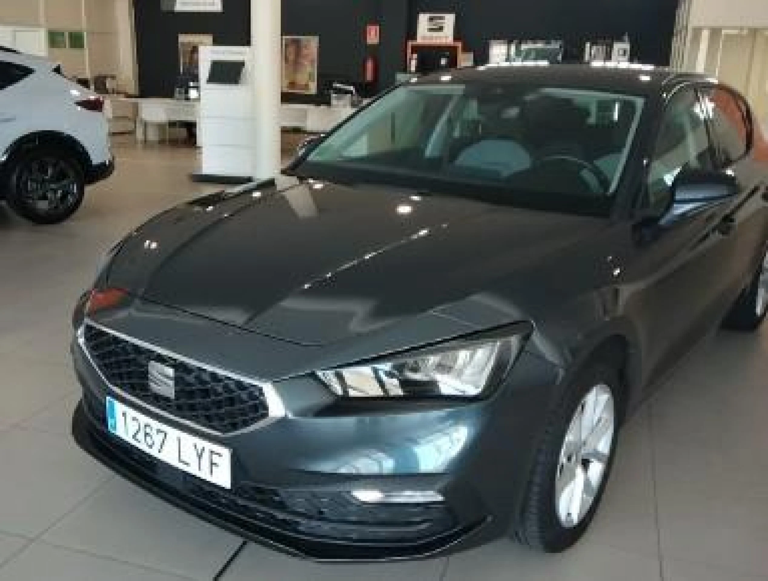 SEAT LEON 1.5 TSI 96KW S&S STYLE - Foto 1