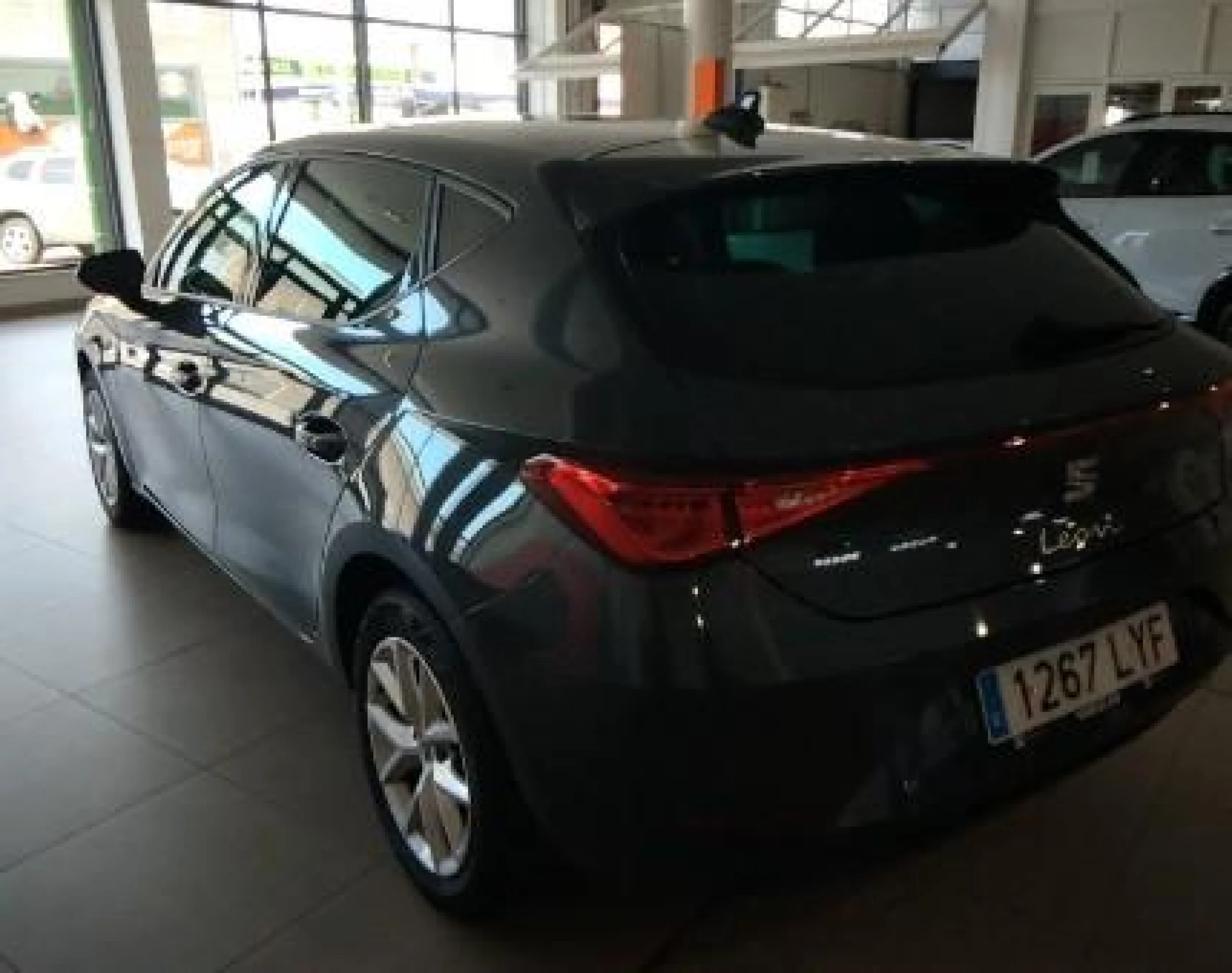 SEAT LEON 1.5 TSI 96KW S&S STYLE - Foto 2