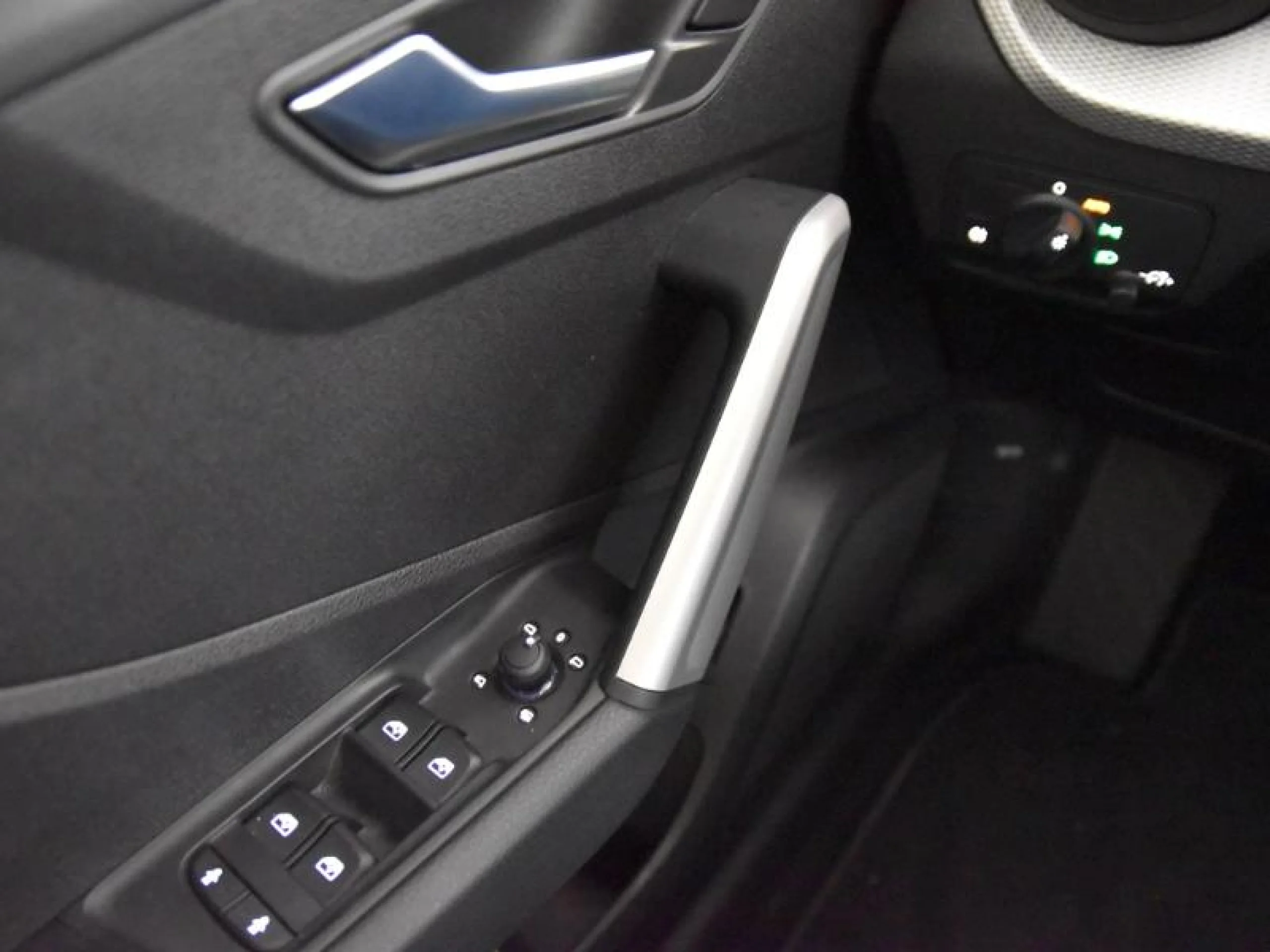 AUDI Q2 ADVANCED 30 TDI 85KW (116CV) - Foto 17