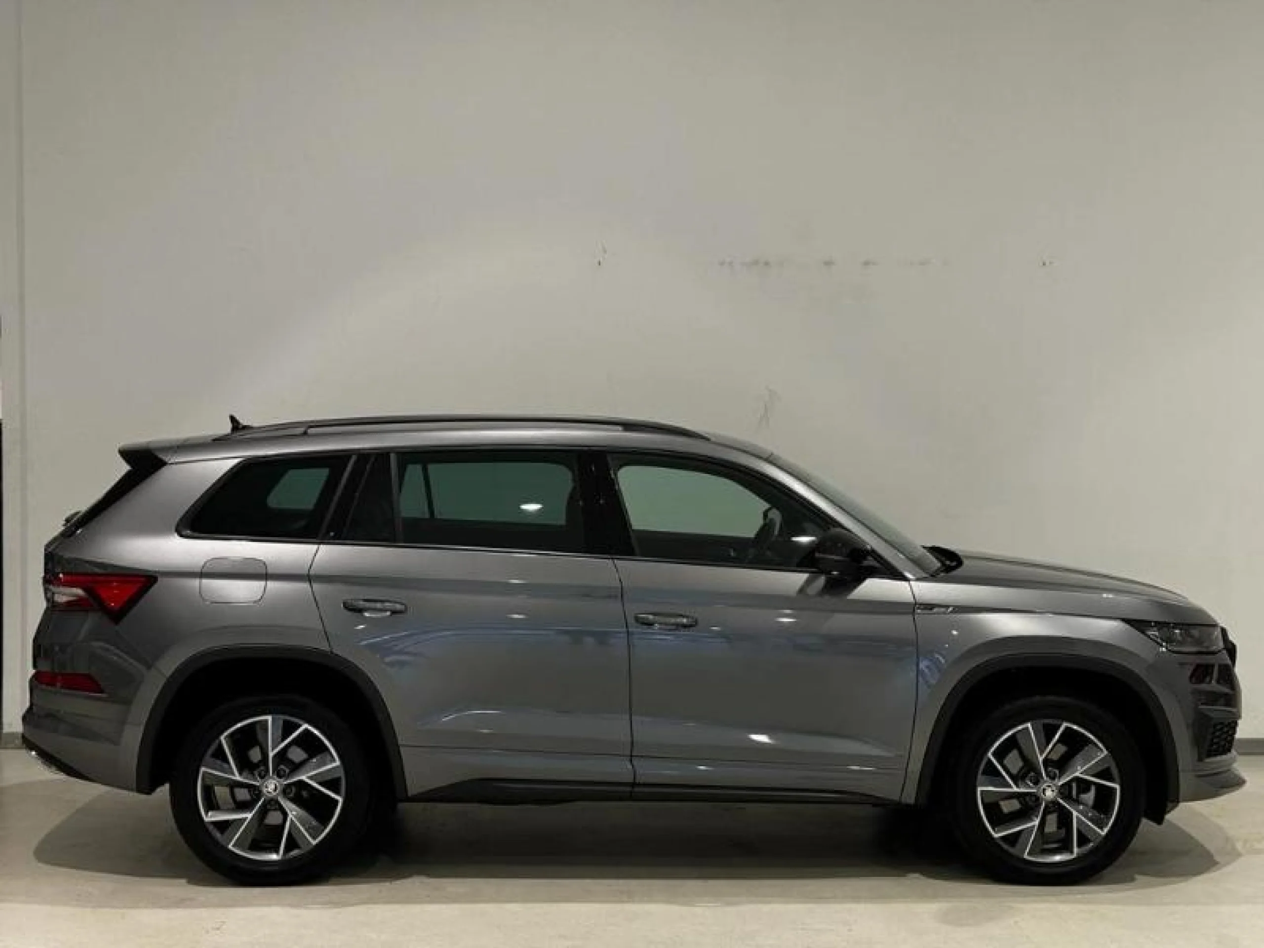 SKODA KODIAQ 2.0 TDI 110KW (150CV) DSG 4X2 SPORTLINE - Foto 3