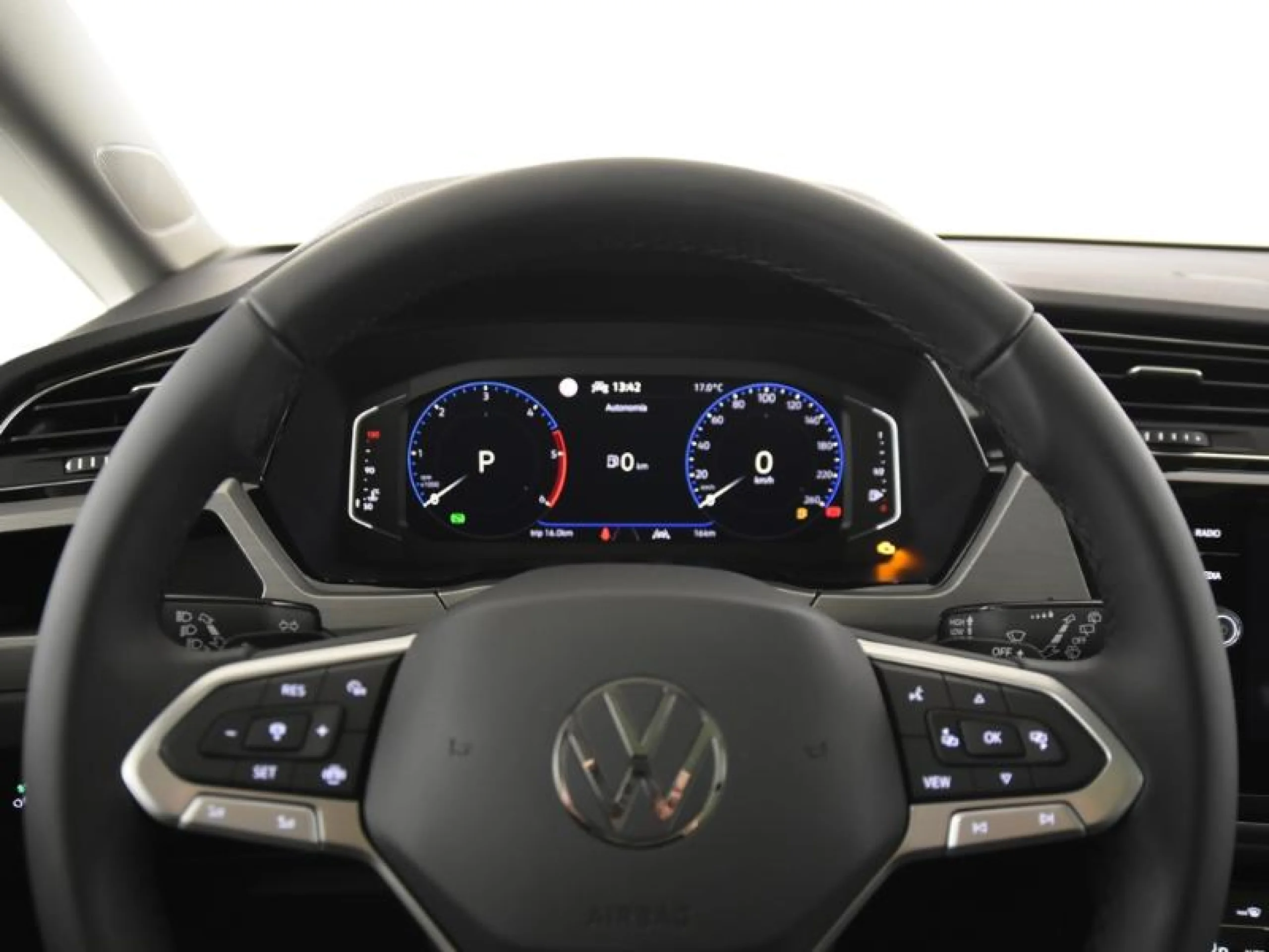 VOLKSWAGEN TOURAN TOURAN MÁS 2.0 TDI 110 KW (150 CV)  AUTOMÁTICO DSG 7 VEL. - Foto 16