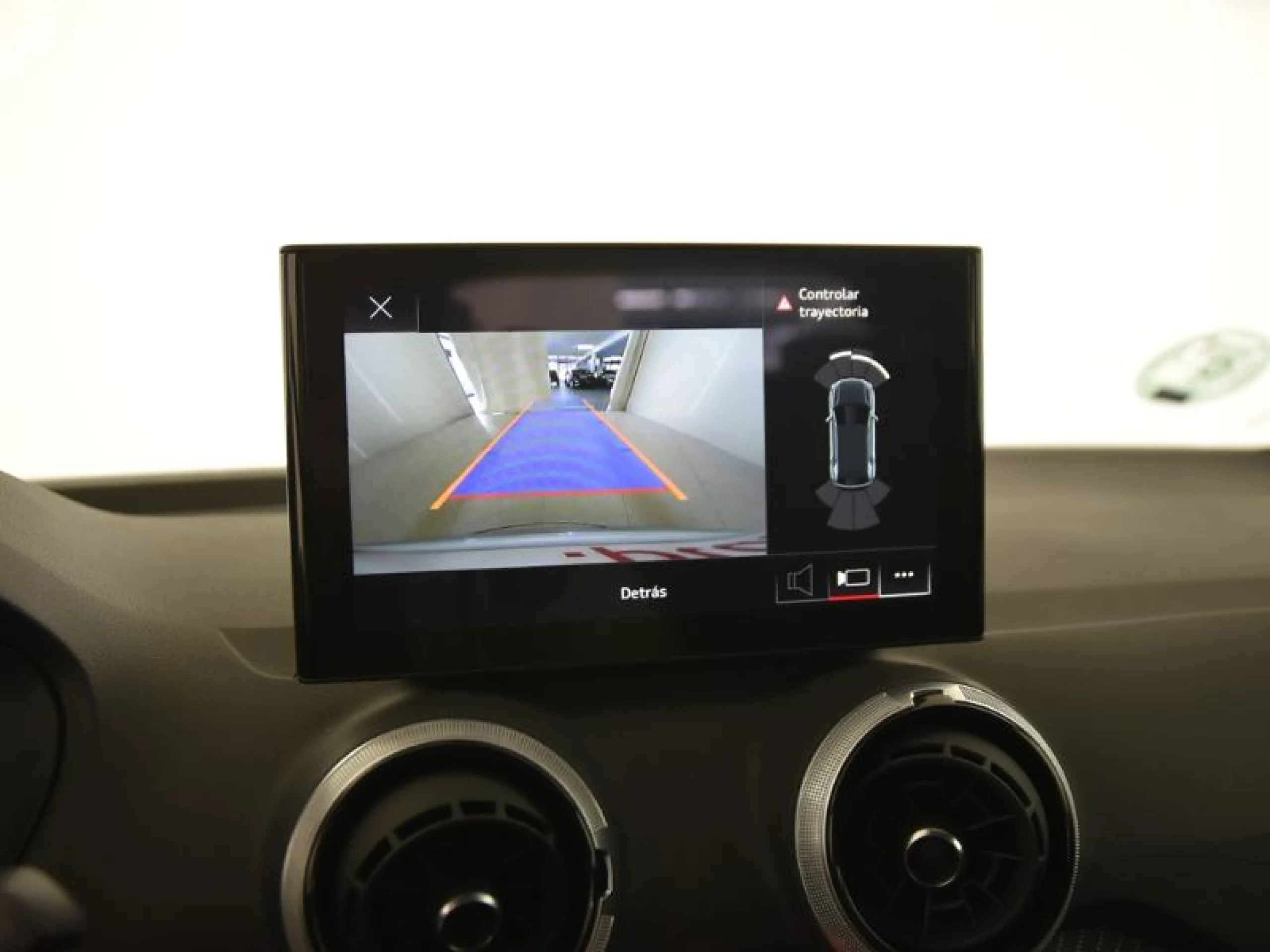 AUDI Q2 ADRENALIN 35 TDI 110KW (150CV) S TRONIC - Foto 13