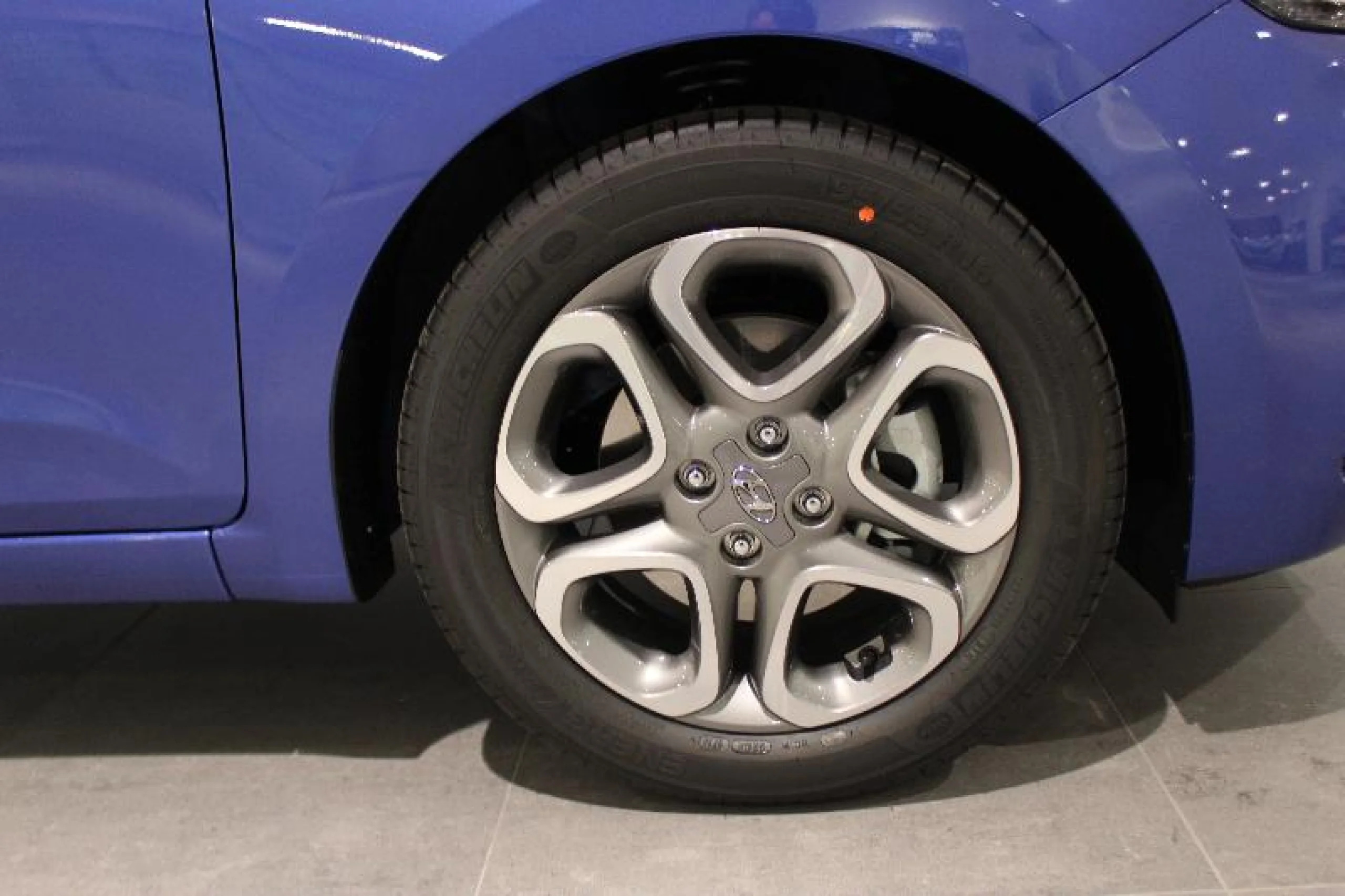 HYUNDAI I20 1.0 TGDI 74KW (100CV) TECNO - Foto 9