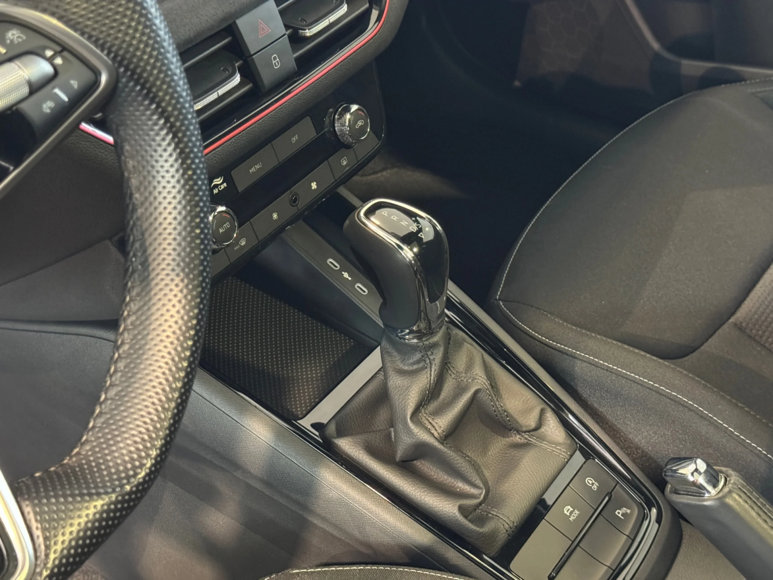 SKODA KAMIQ 1.0 TSI 81KW (115CV) DSG SELECTION - Foto 20