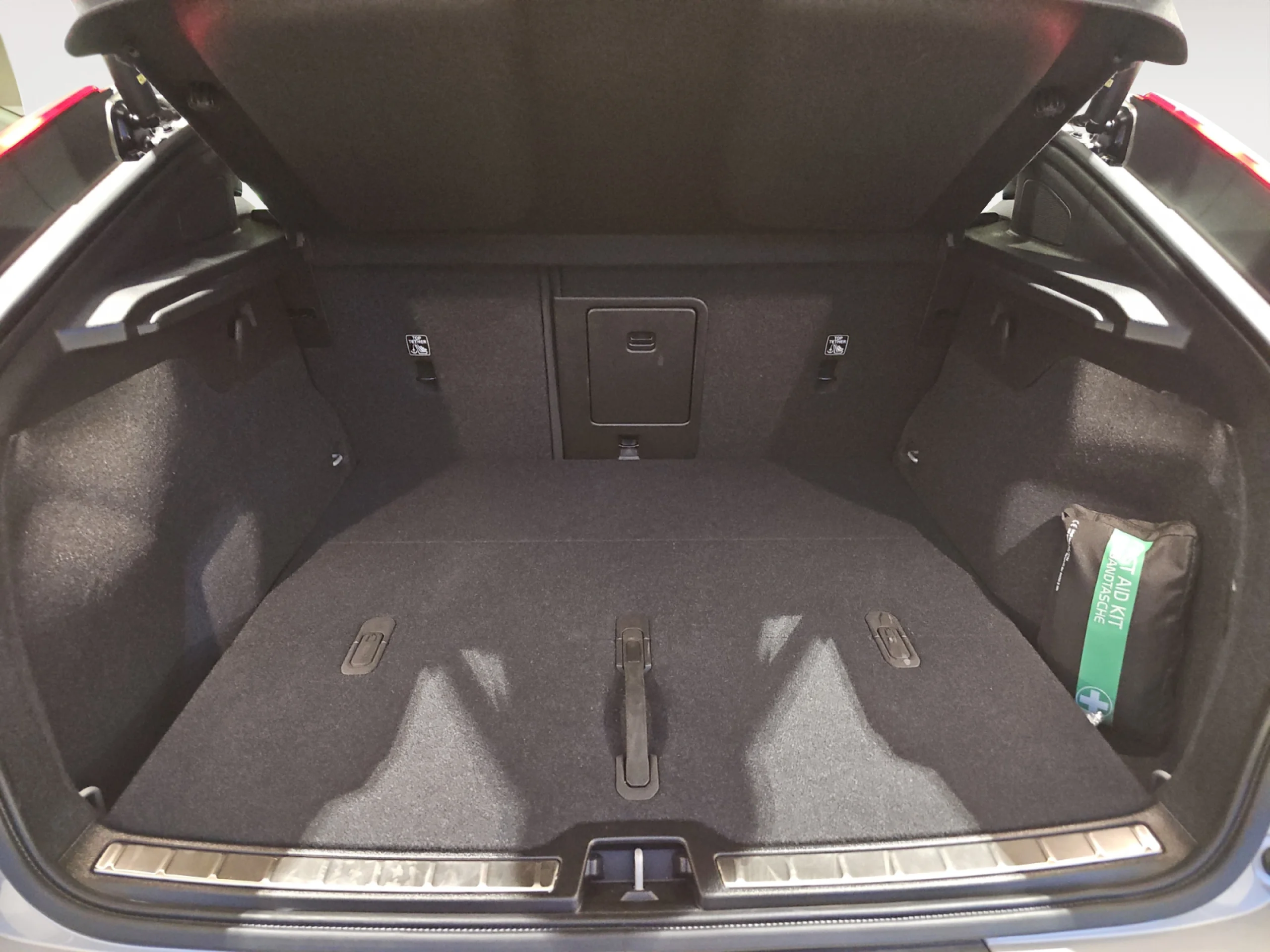 VOLVO C40 RECHARGE TWIN ULTIMATE AUTO AWD - Foto 8