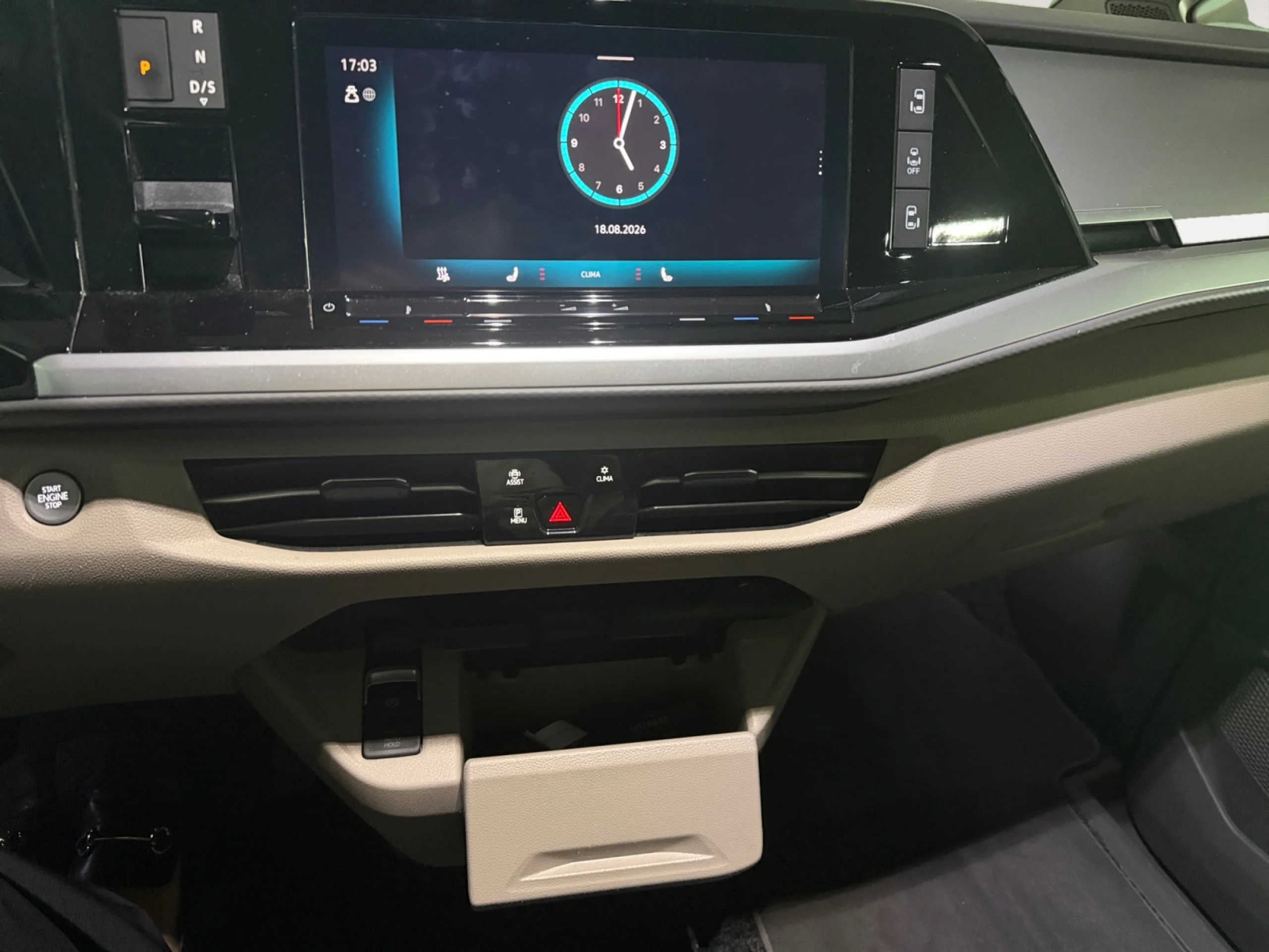 VOLKSWAGEN Multivan LIFE 2.0 TDI 110KW (150CV) DSG B.CORTA - Foto 14
