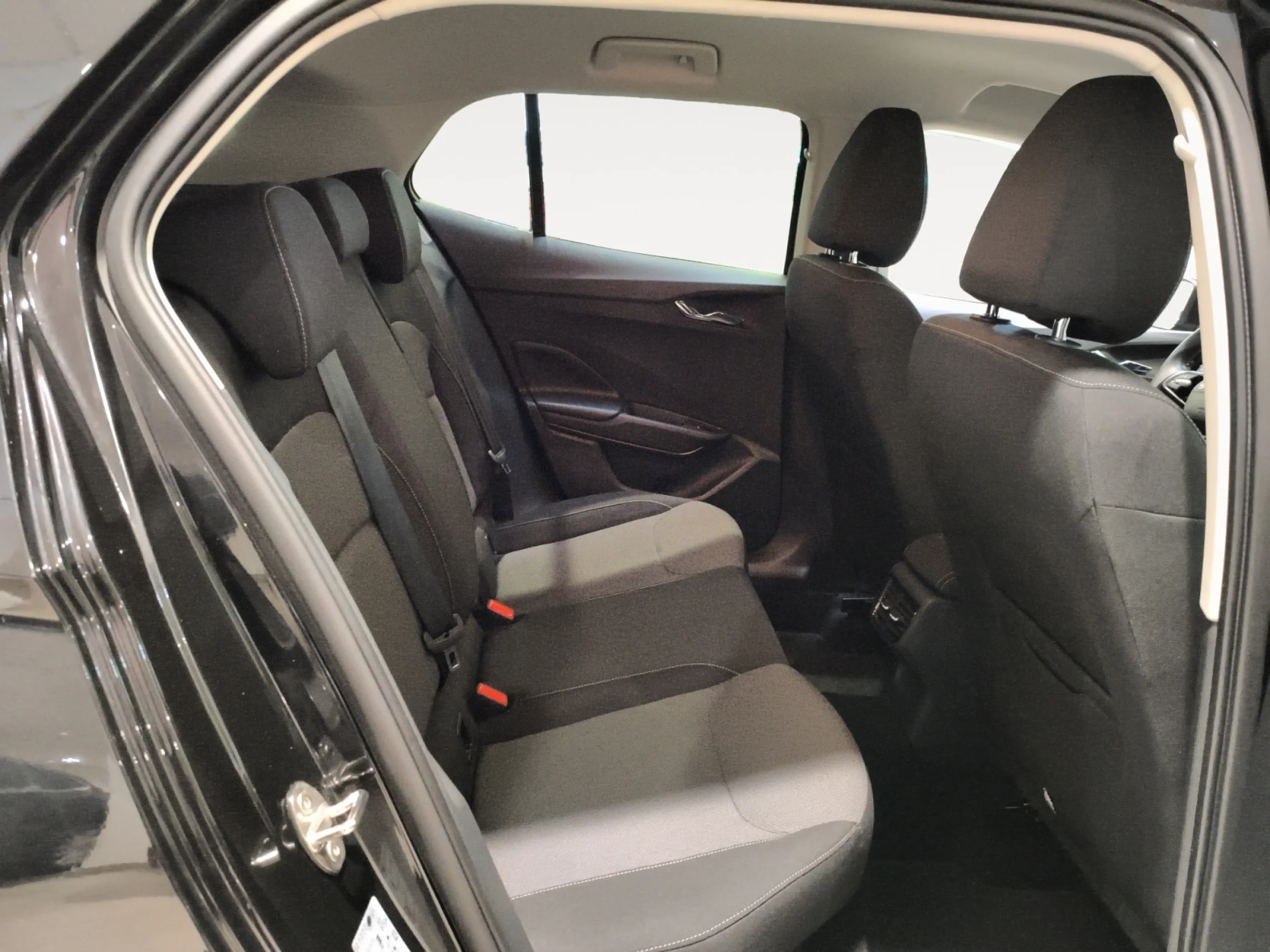 SKODA FABIA 1.0 TSI 70KW (95CV) DESIGN - Foto 6