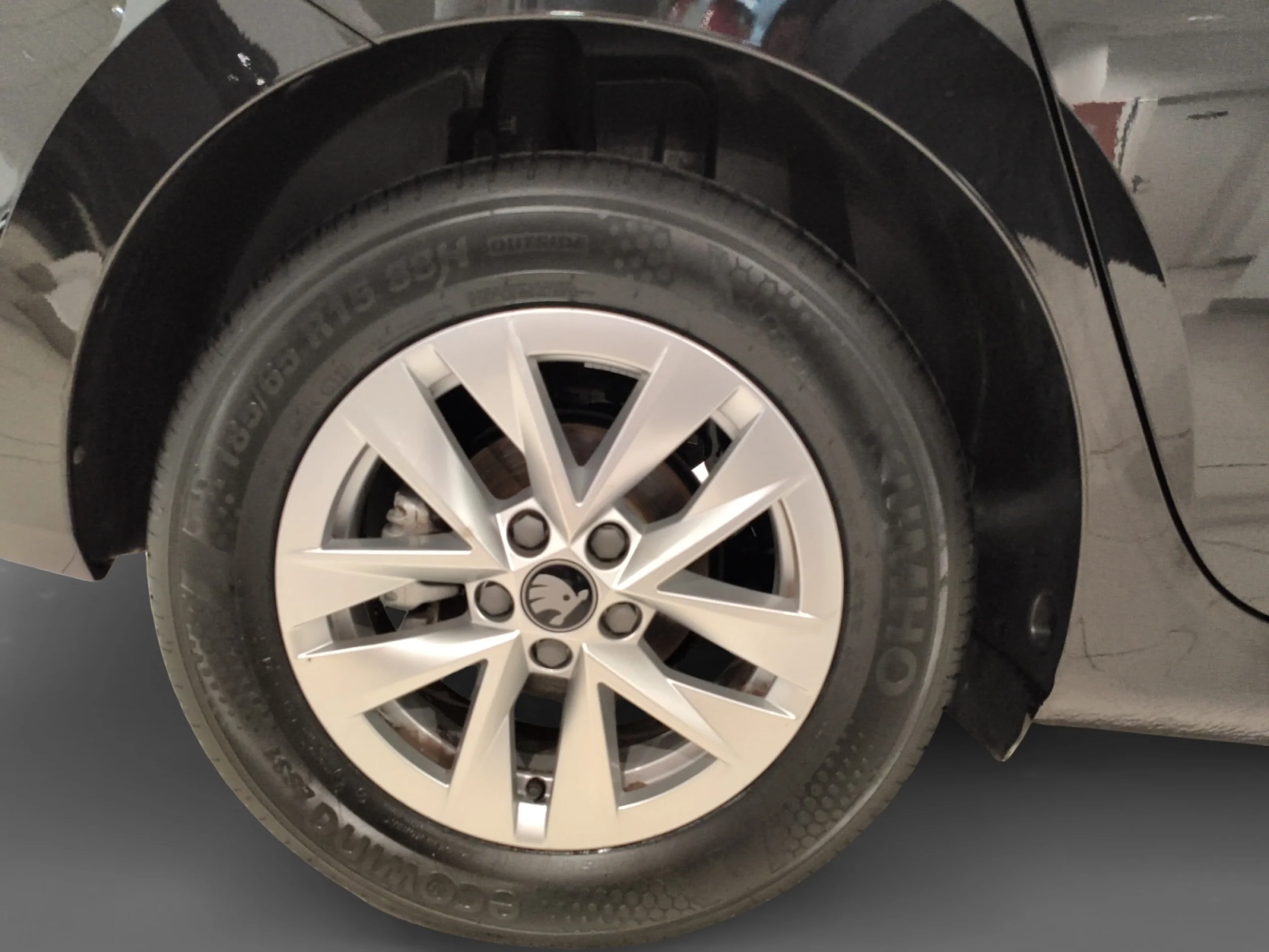 SKODA FABIA 1.0 TSI 70KW (95CV) DESIGN - Foto 8