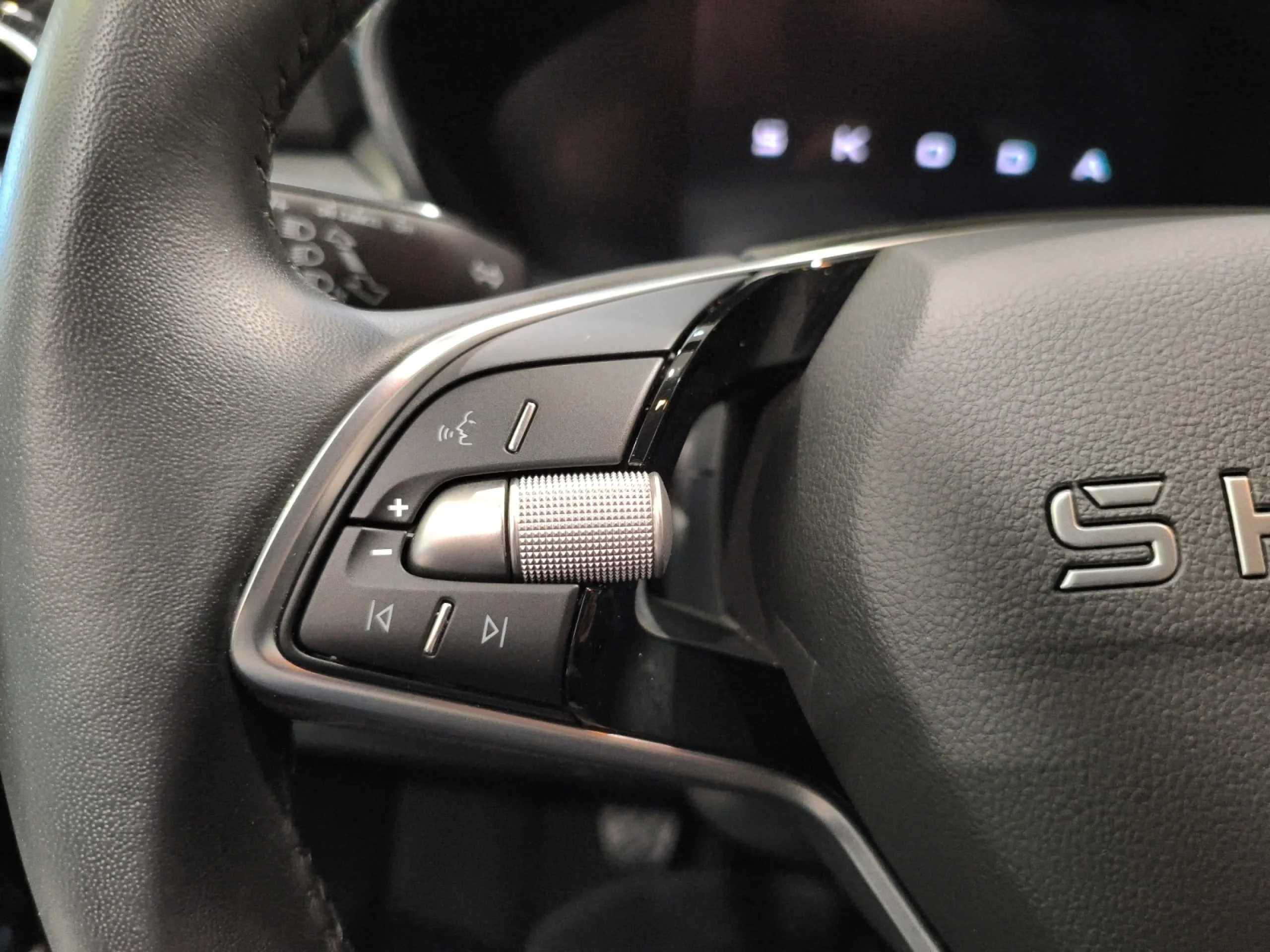 SKODA FABIA 1.0 TSI 70KW (95CV) DESIGN - Foto 10