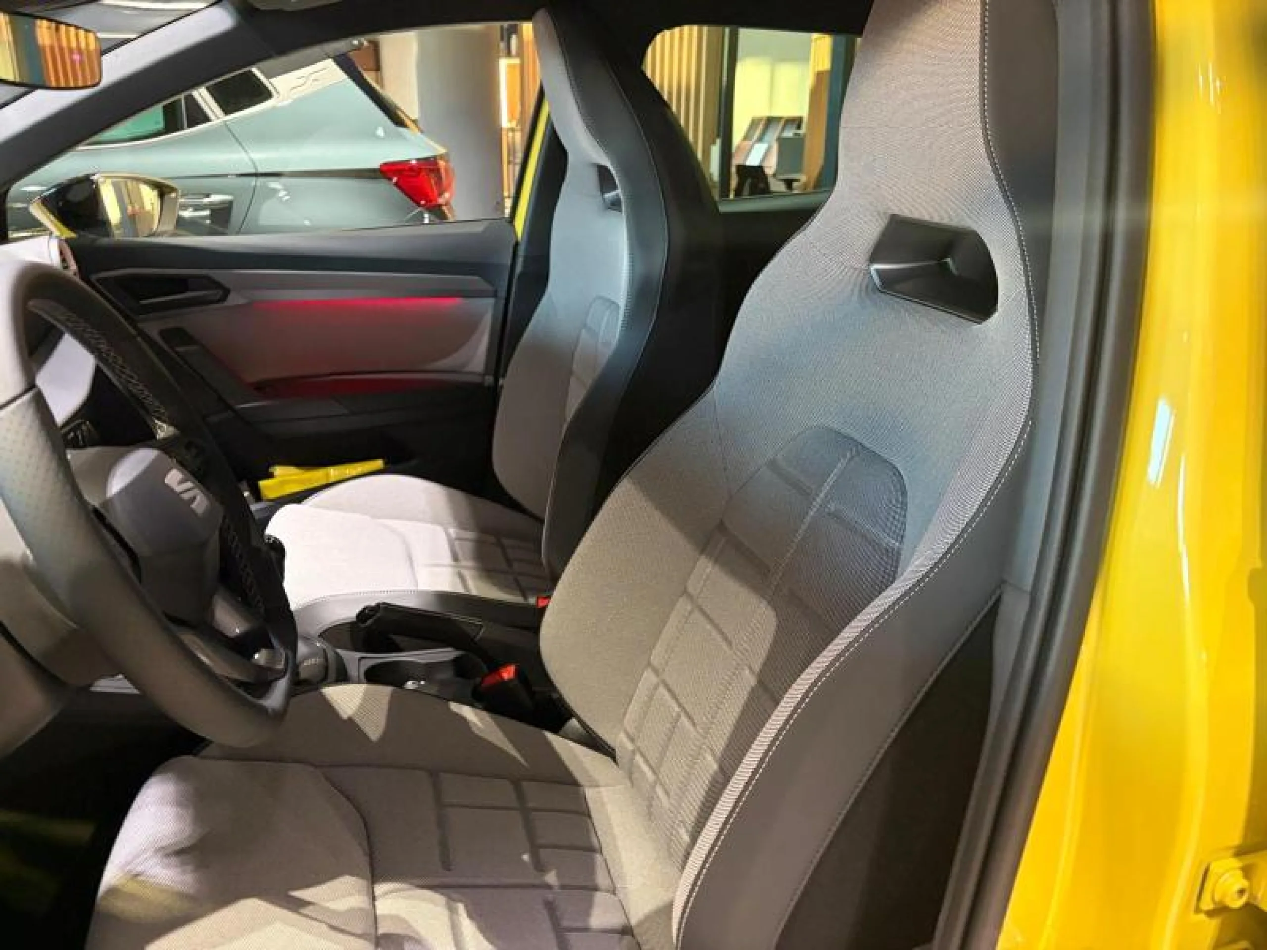 SEAT IBIZA 1.0 TSI 85KW (115CV) START&STOP FR+SOUND - Foto 6