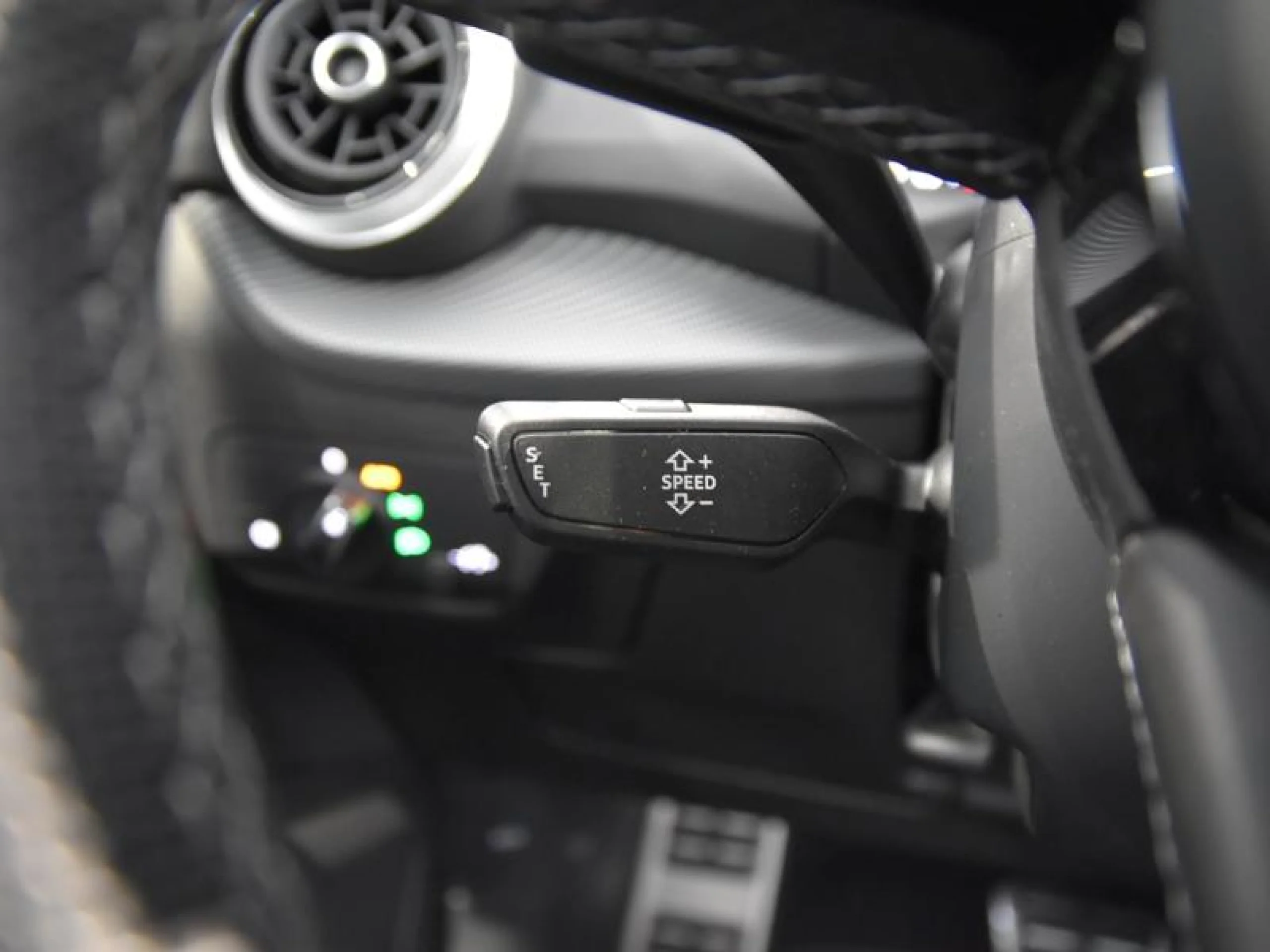 AUDI Q2 ADRENALIN BLACK ED 35 TDI 110KW S TRONIC - Foto 17