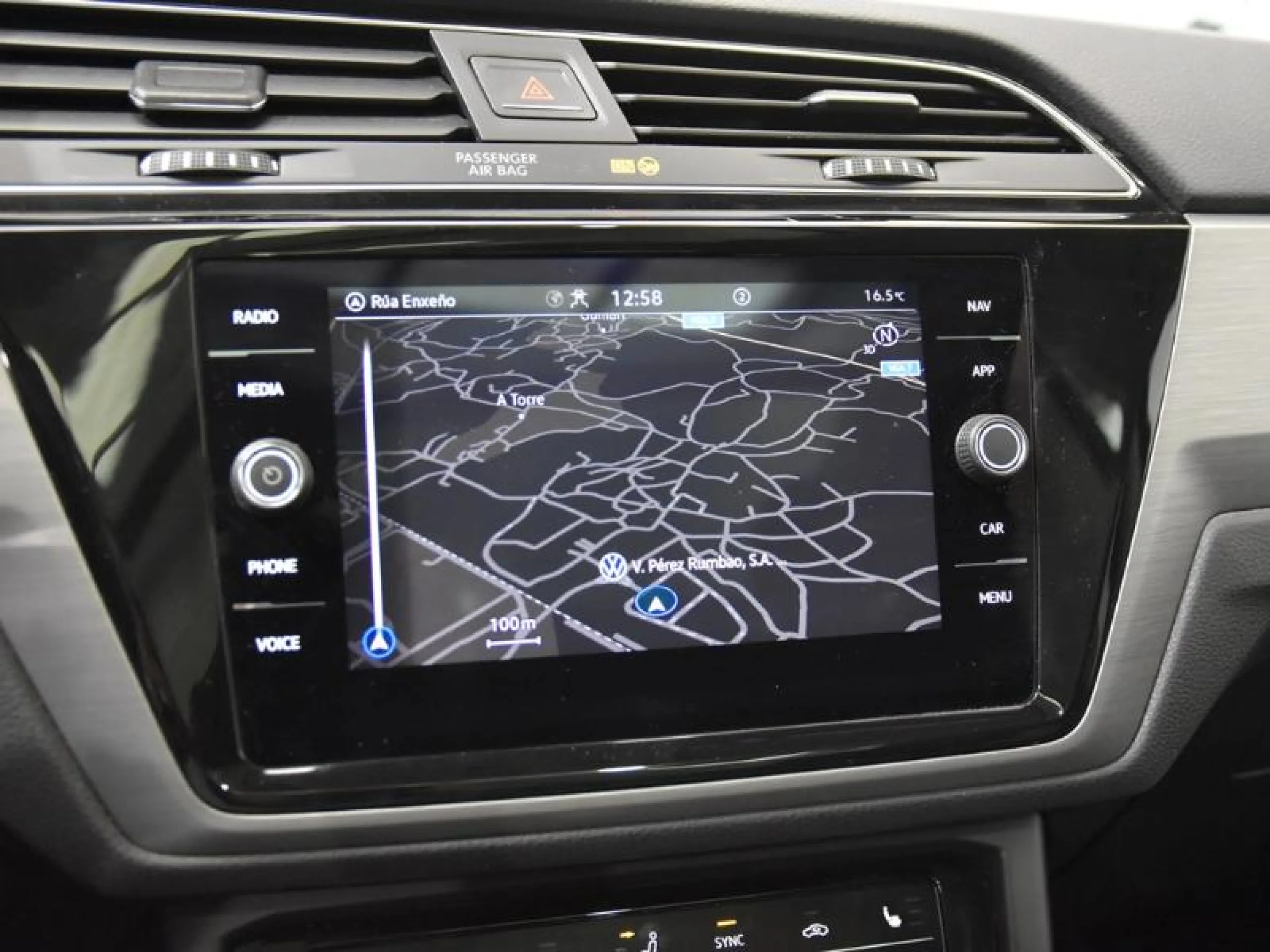 VOLKSWAGEN TOURAN LIFE 2.0 TDI 110KW (150CV) DSG - Foto 16