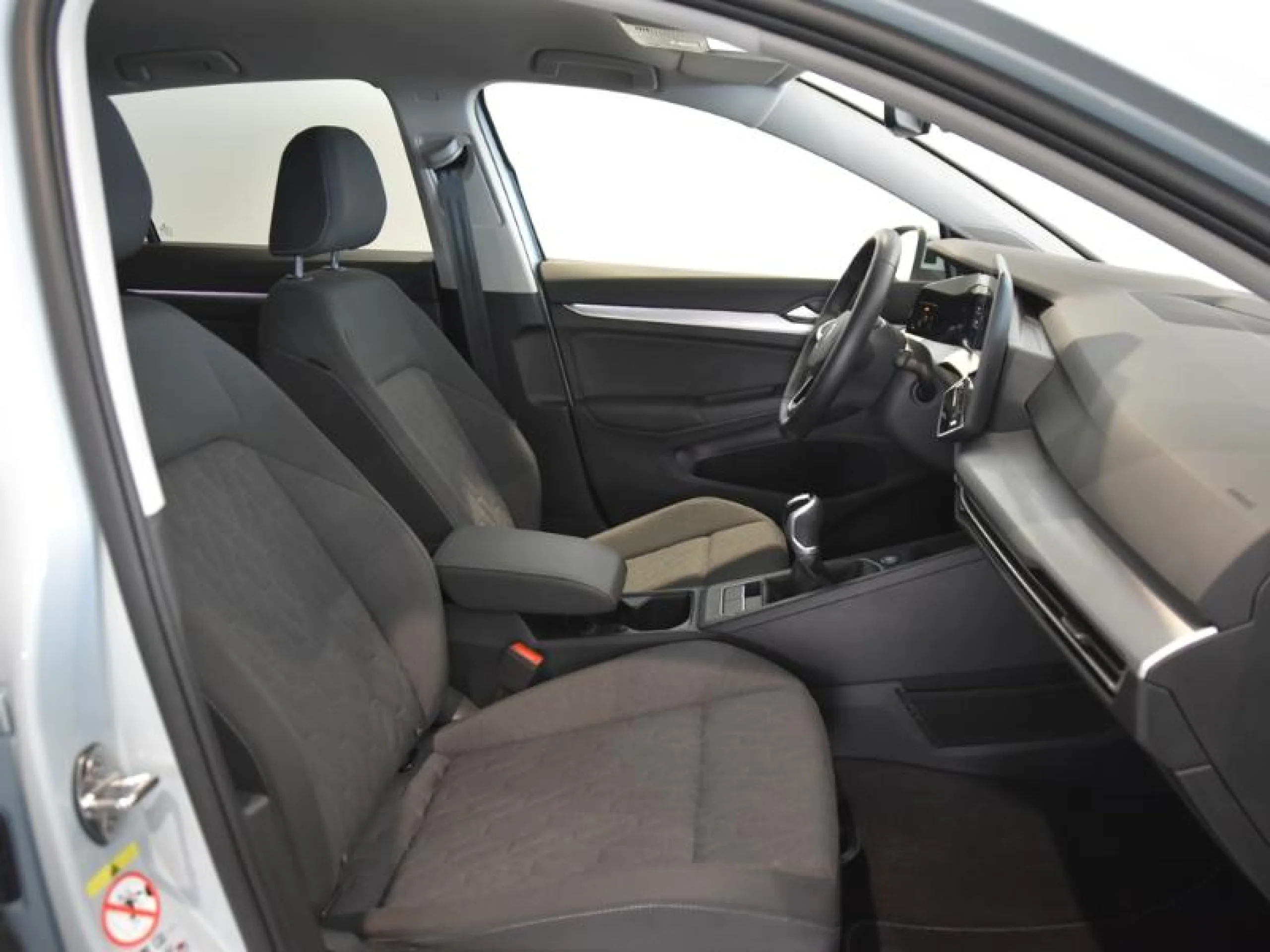 VOLKSWAGEN GOLF ··MÁS·· 1.5 TSI 85KW (115CV) - Foto 5