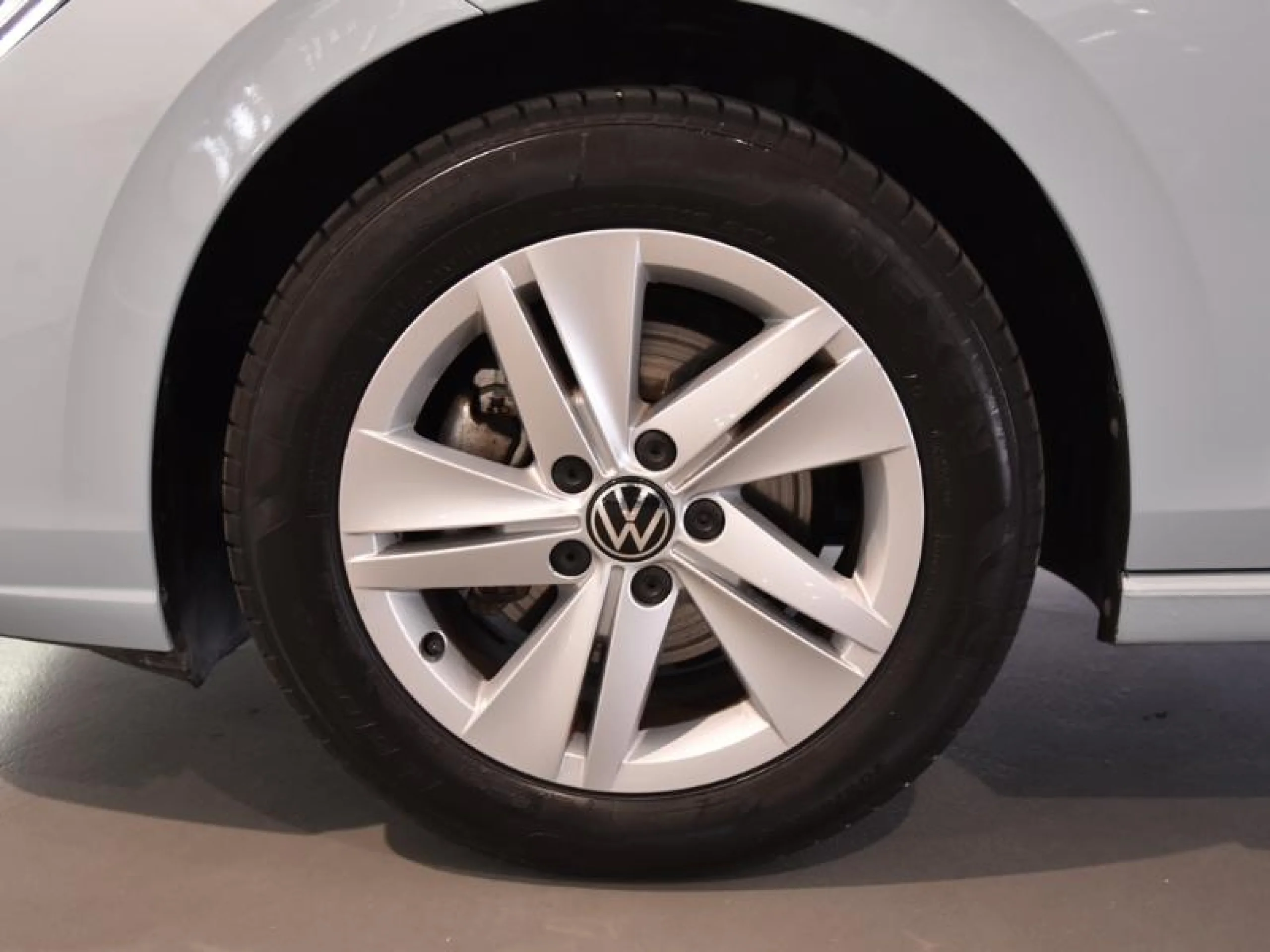 VOLKSWAGEN GOLF ··MÁS·· 1.5 TSI 85KW (115CV) - Foto 8