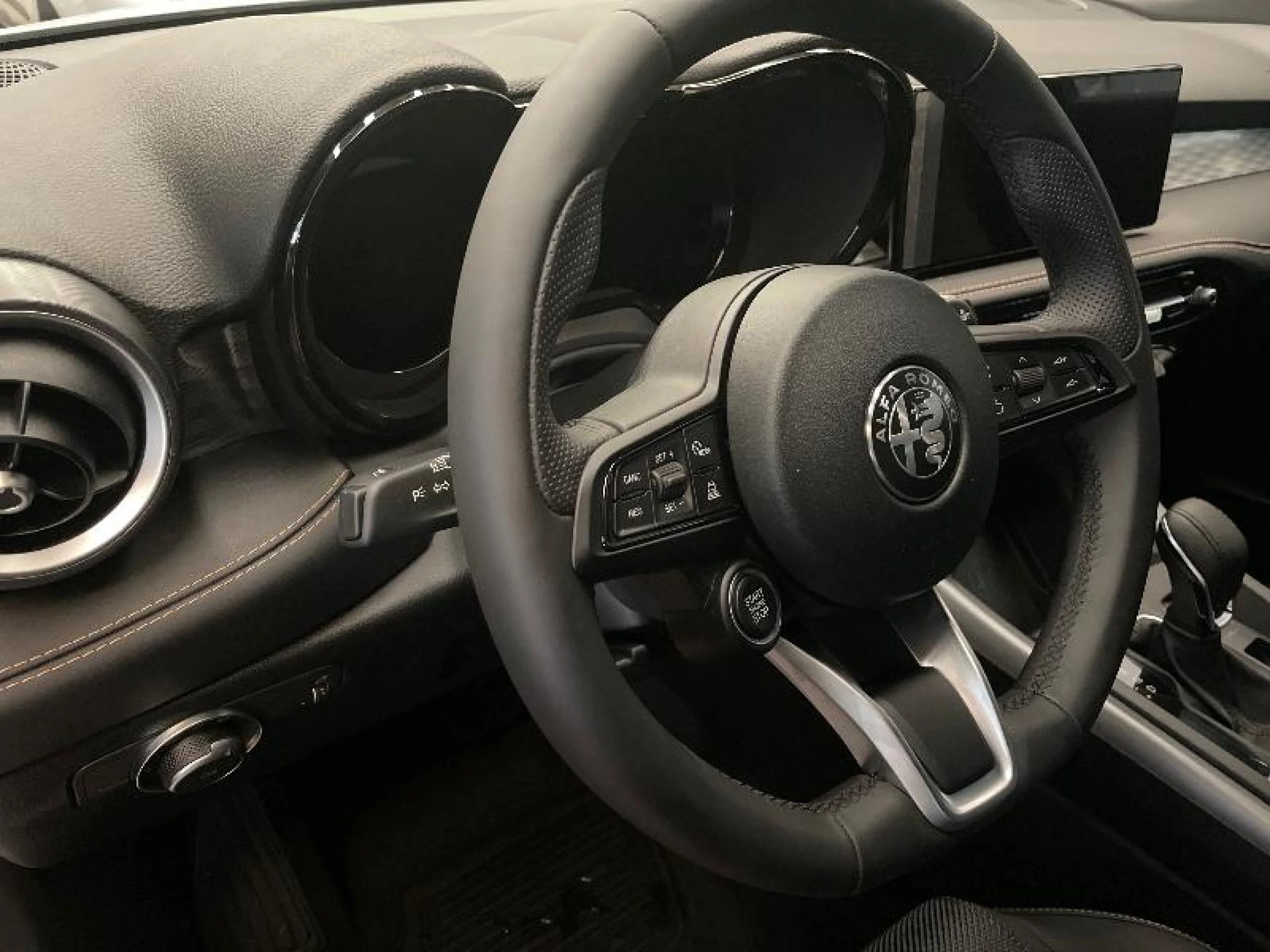 ALFA ROMEO TONALE 1.5 MHEV GASOLINA 160 CV TI FWD - Foto 10