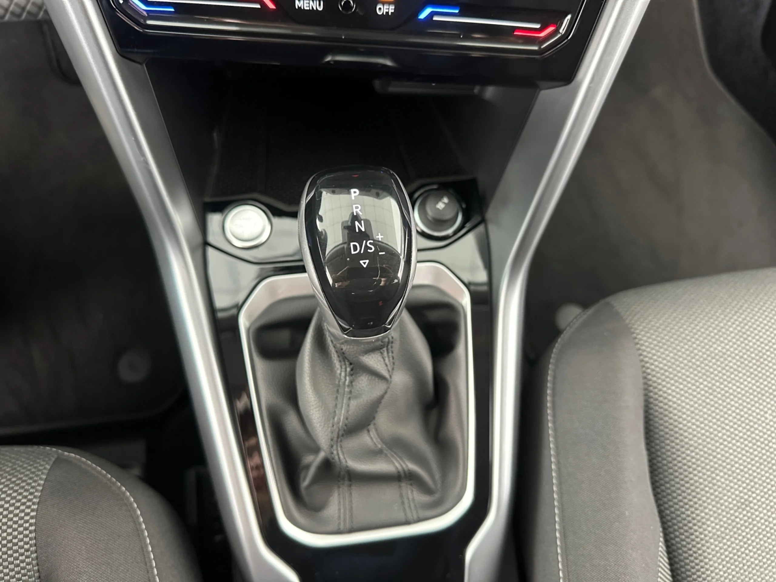 VOLKSWAGEN T ROC T ROC M S 2.0 TDI 110 KW (150 CV)  AUTOM TICO DSG 7 VEL. - Foto 17