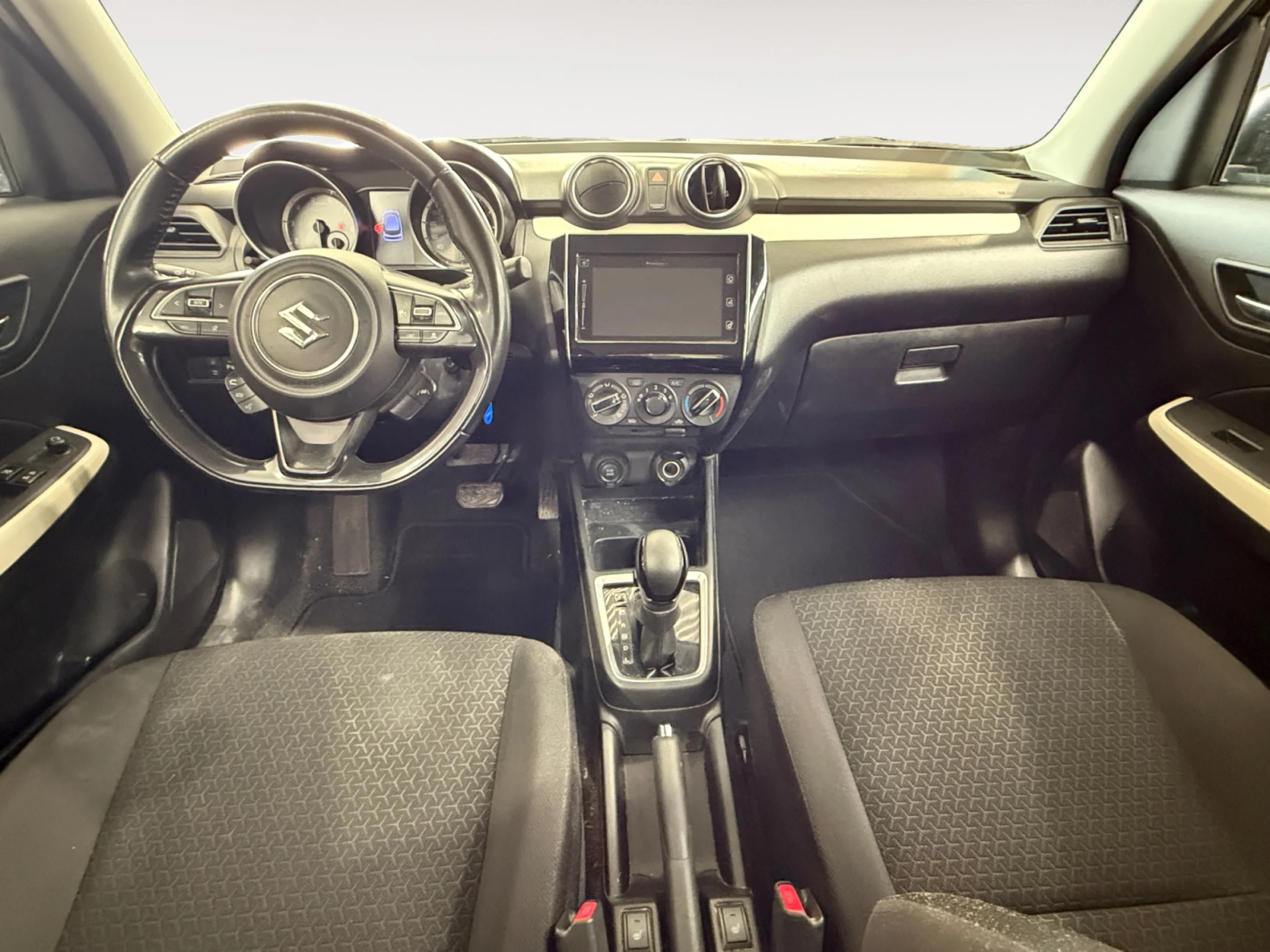 Suzuki SWIFT 1.2 GLE MILD HYBRID - Foto 4