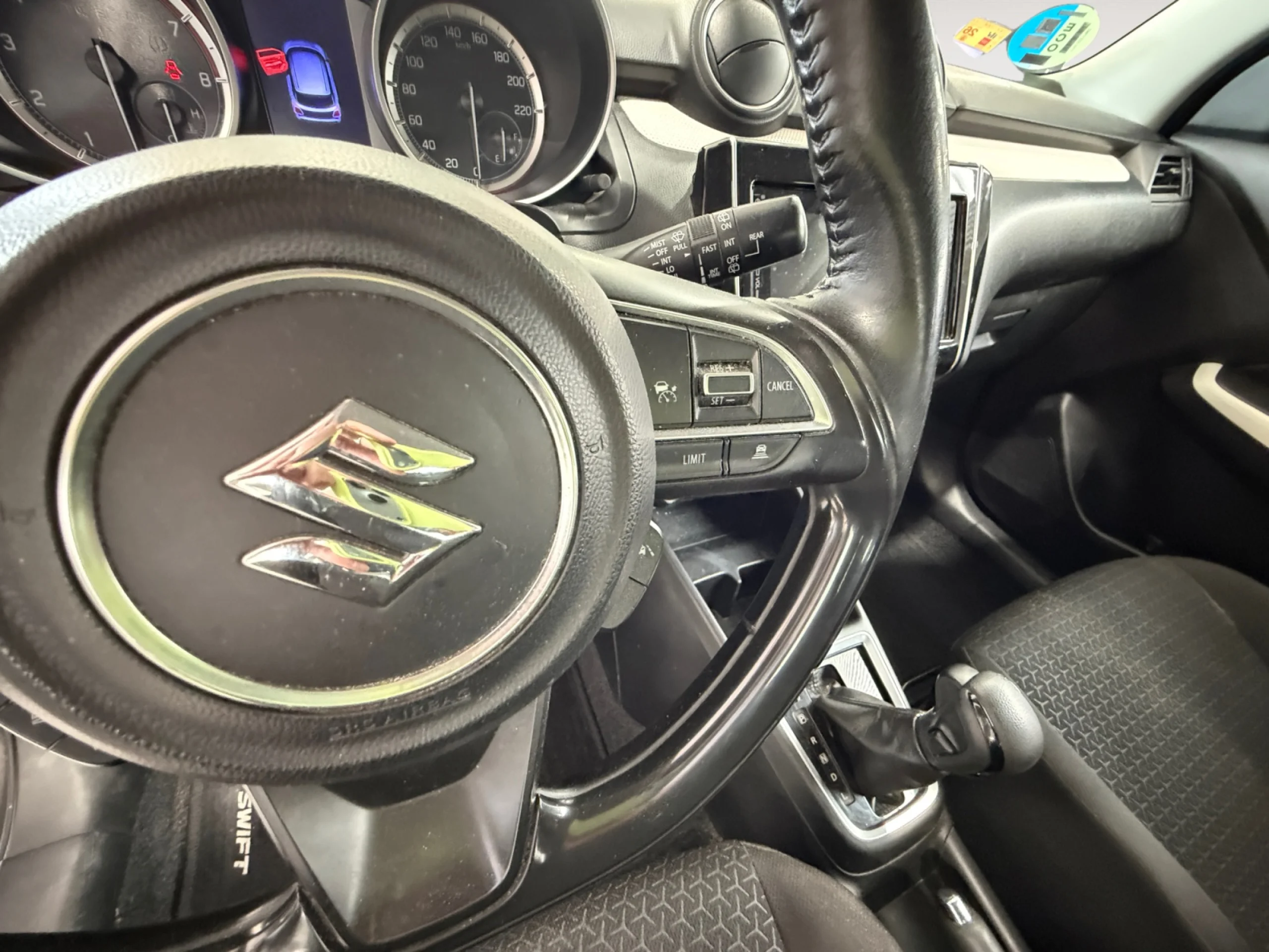 Suzuki SWIFT 1.2 GLE MILD HYBRID - Foto 10