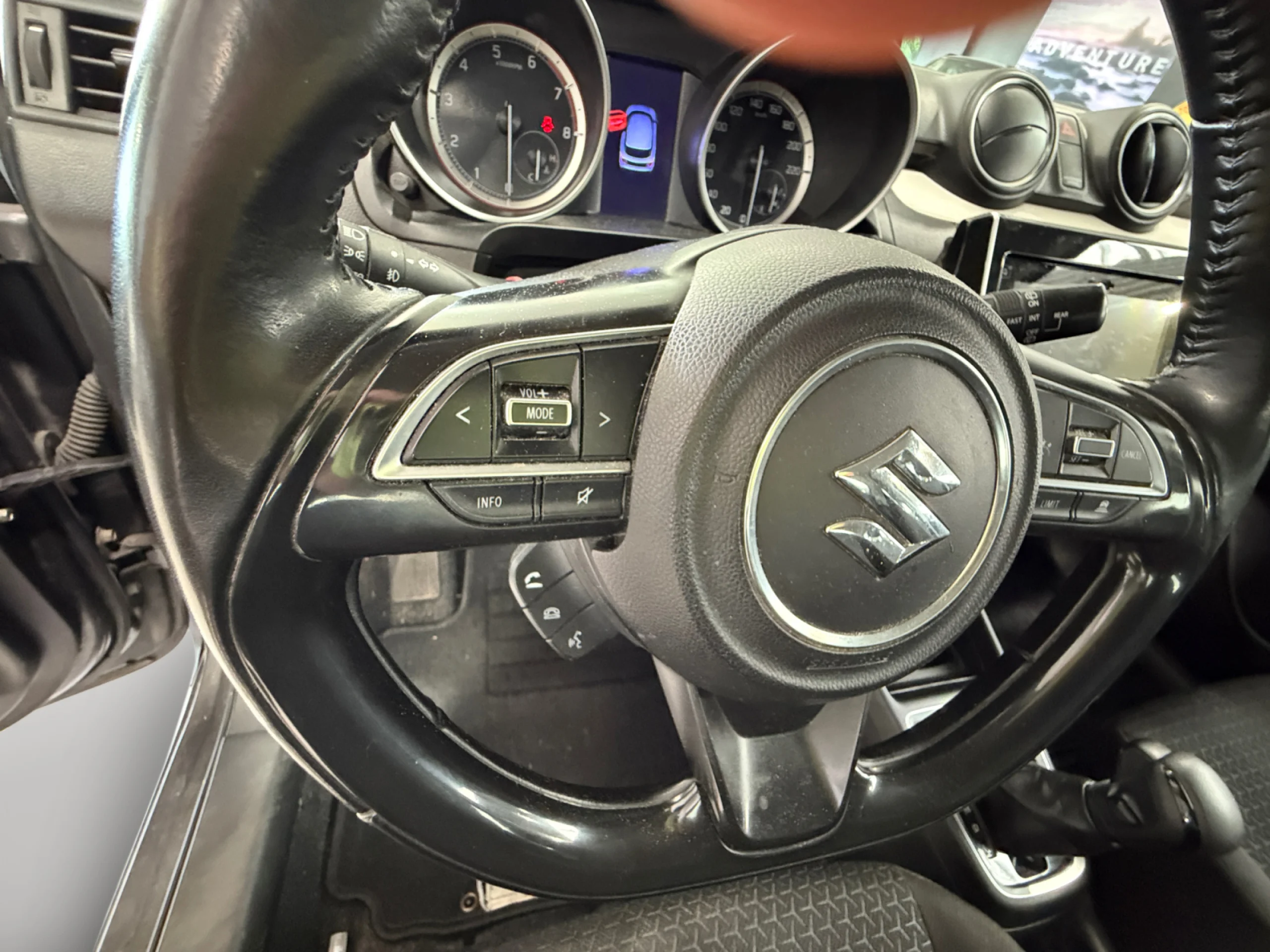 Suzuki SWIFT 1.2 GLE MILD HYBRID - Foto 11