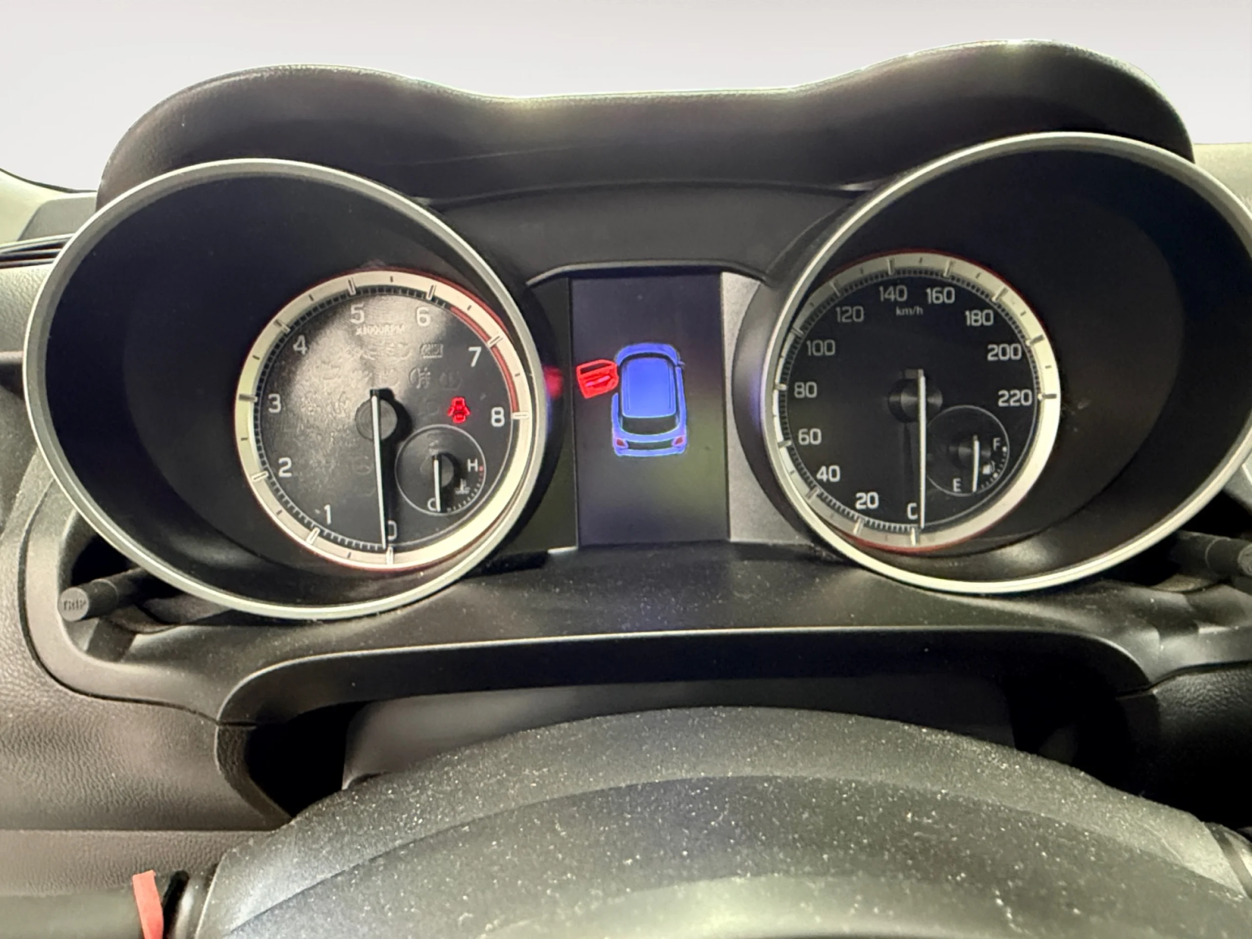 Suzuki SWIFT 1.2 GLE MILD HYBRID - Foto 25