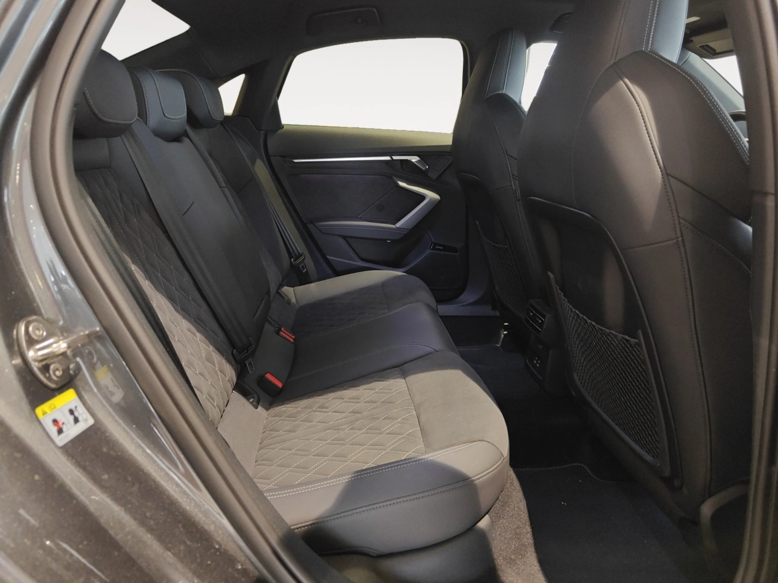 AUDI A3 SEDAN S LINE 35 TFSI 110KW S TRONIC - Foto 9