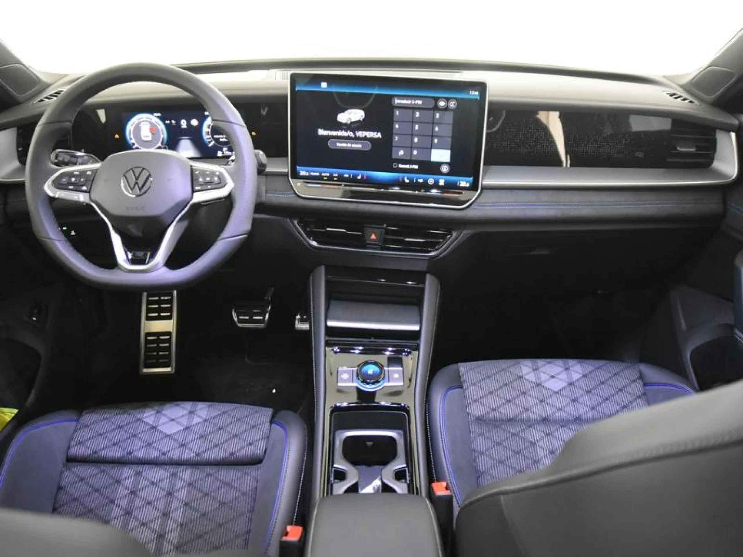 VOLKSWAGEN TAYRON TAYRON R LINE 1.5 ETSI 110 KW (150 CV)  AUTOM TICO DSG 7 VEL. - Foto 4