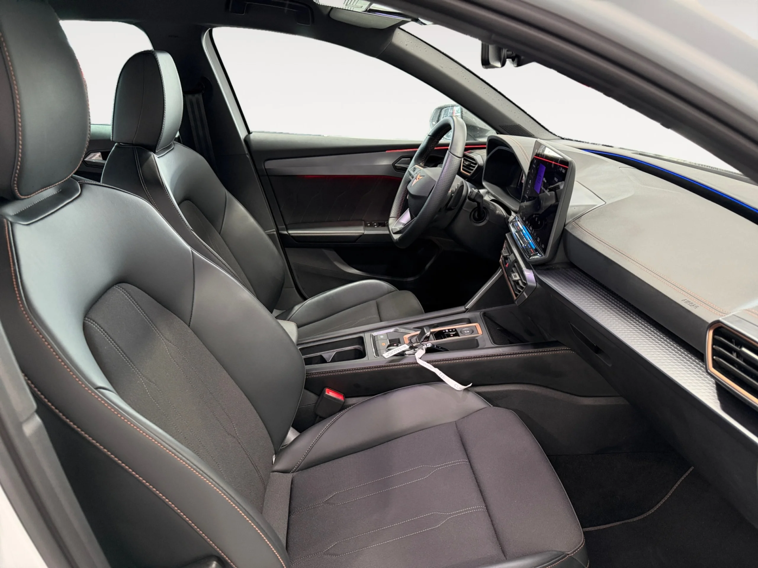 CUPRA LEON 1.5 ETSI 110KW (150CV) DSG - Foto 5