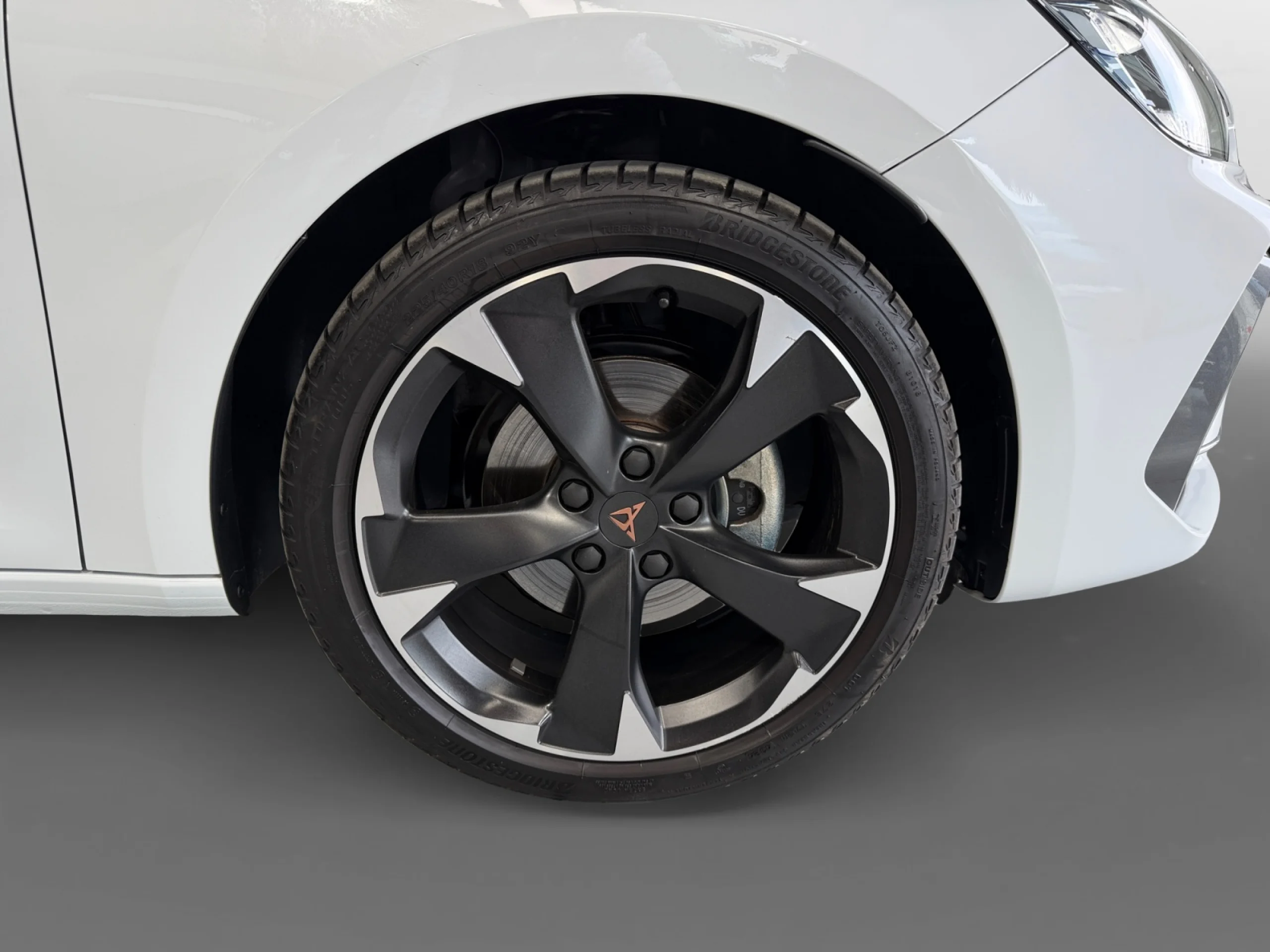 CUPRA LEON 1.5 ETSI 110KW (150CV) DSG - Foto 8