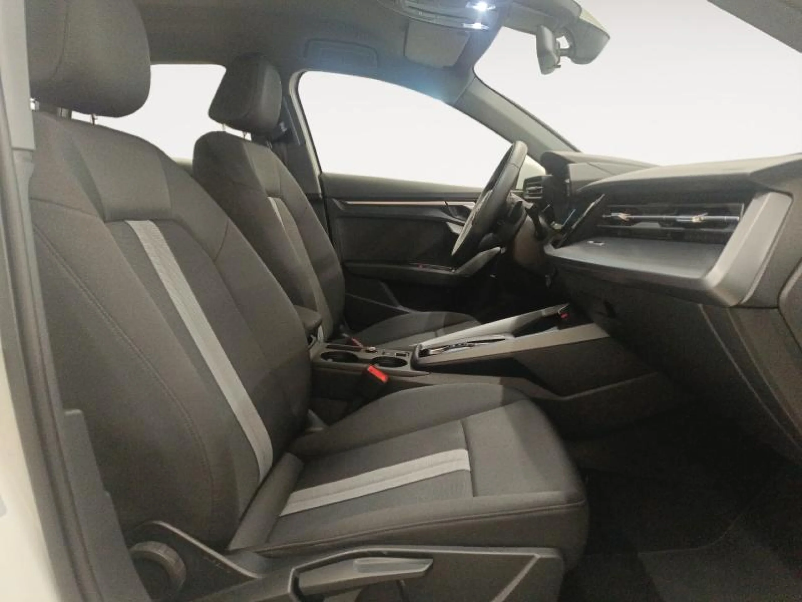 AUDI A3 SPORTBACK ADVANCED 30 TFSI 85KW S TRONIC - Foto 5