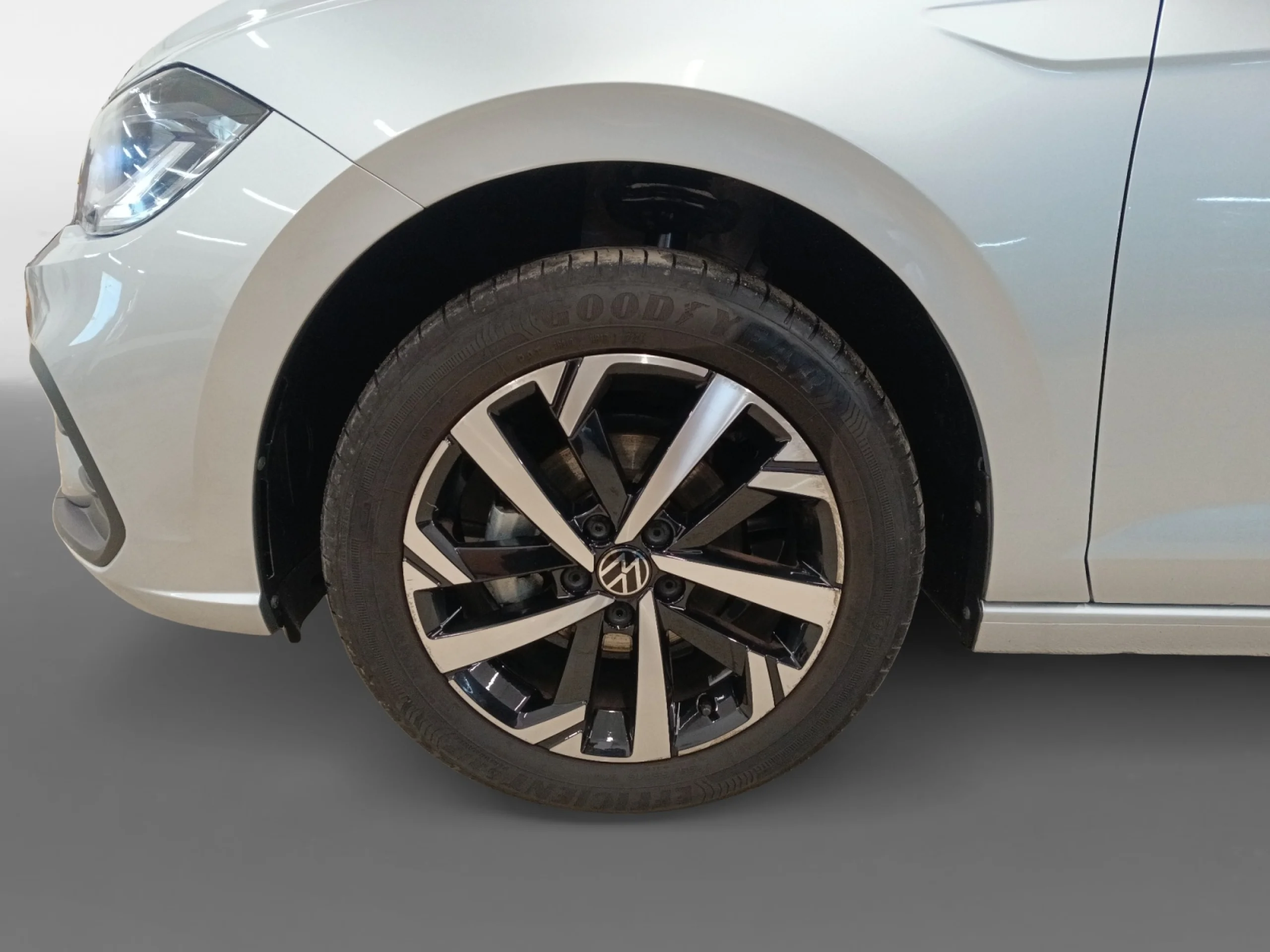 VOLKSWAGEN POLO POLO M S 1.0 TSI 70 KW (95 CV)  AUTOM TICO DSG 7 VEL. - Foto 8