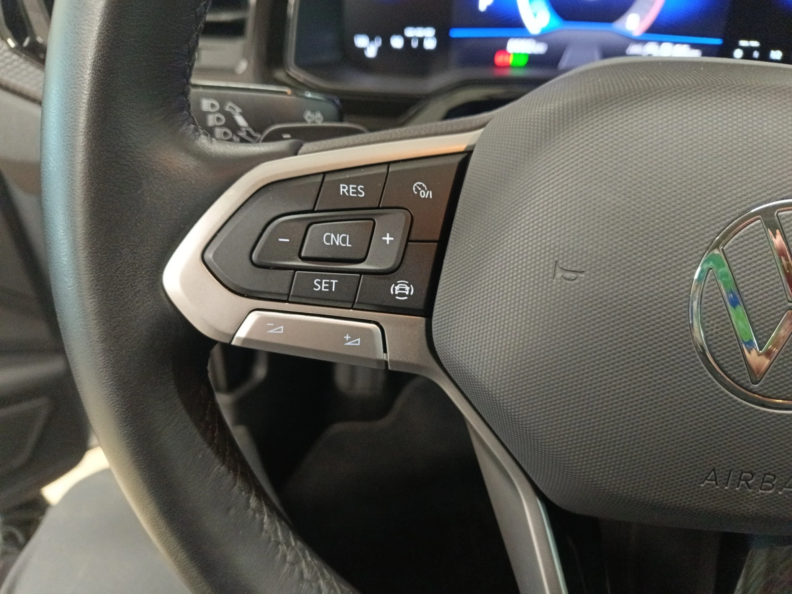 VOLKSWAGEN POLO POLO M S 1.0 TSI 70 KW (95 CV)  AUTOM TICO DSG 7 VEL. - Foto 11